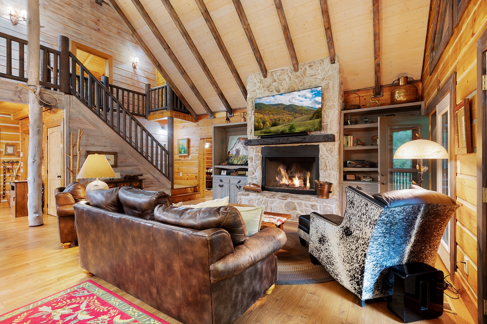 Mountaintown Creek Lodge - Living Room