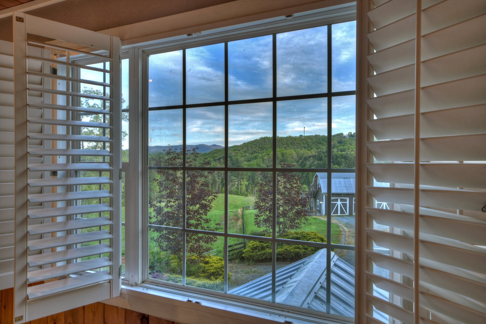 Moonlight Retreat-Upper level master bedroom window view