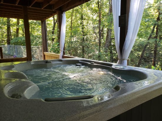 Falling Leaf- Hot tub view with privacy drapes
