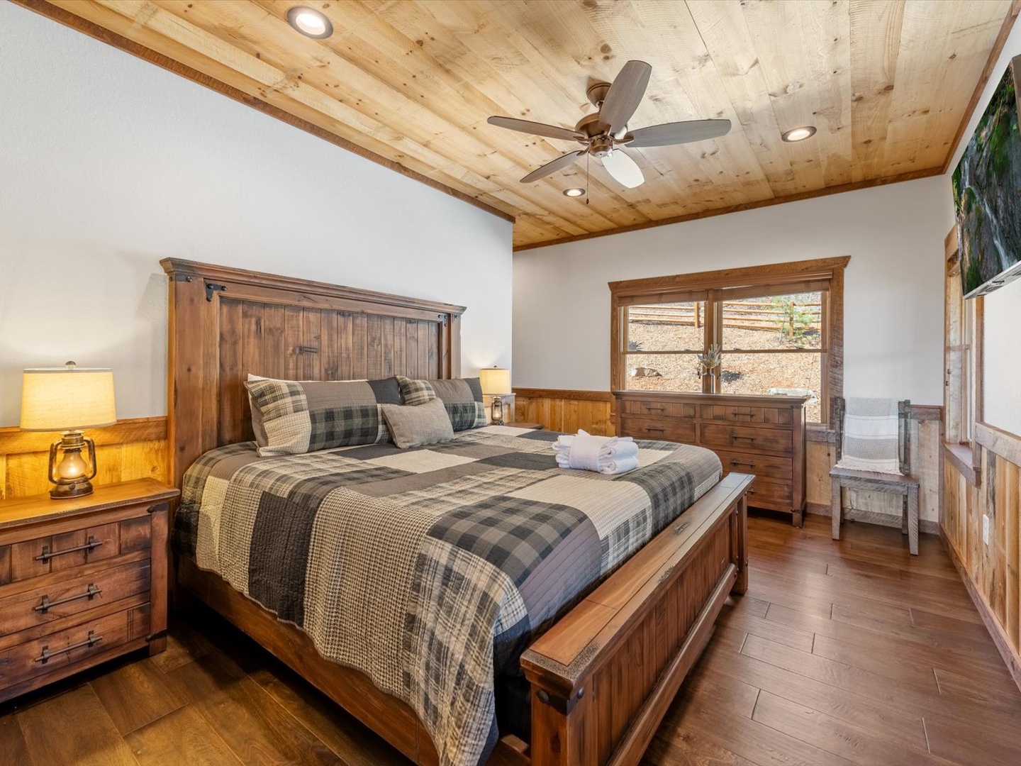 Tranquil Escape of Blue Ridge - Entry Level Primary King Bedroom Suite