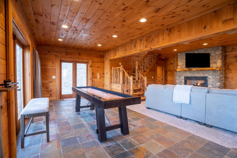 Huckleberry House - Lower Level Entertainment and family gathering area