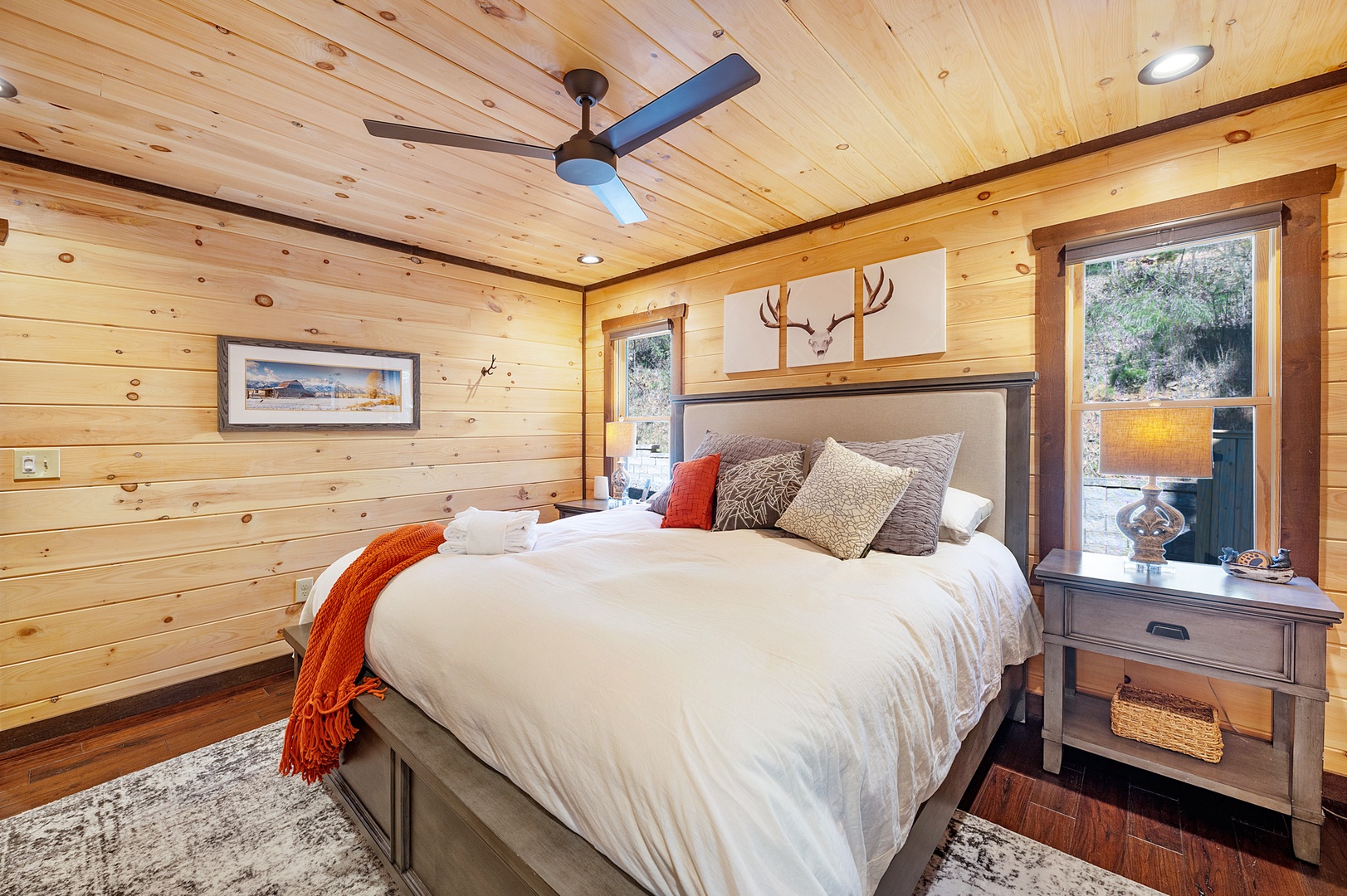 Hawksnest - Entry Level Guest Bedroom