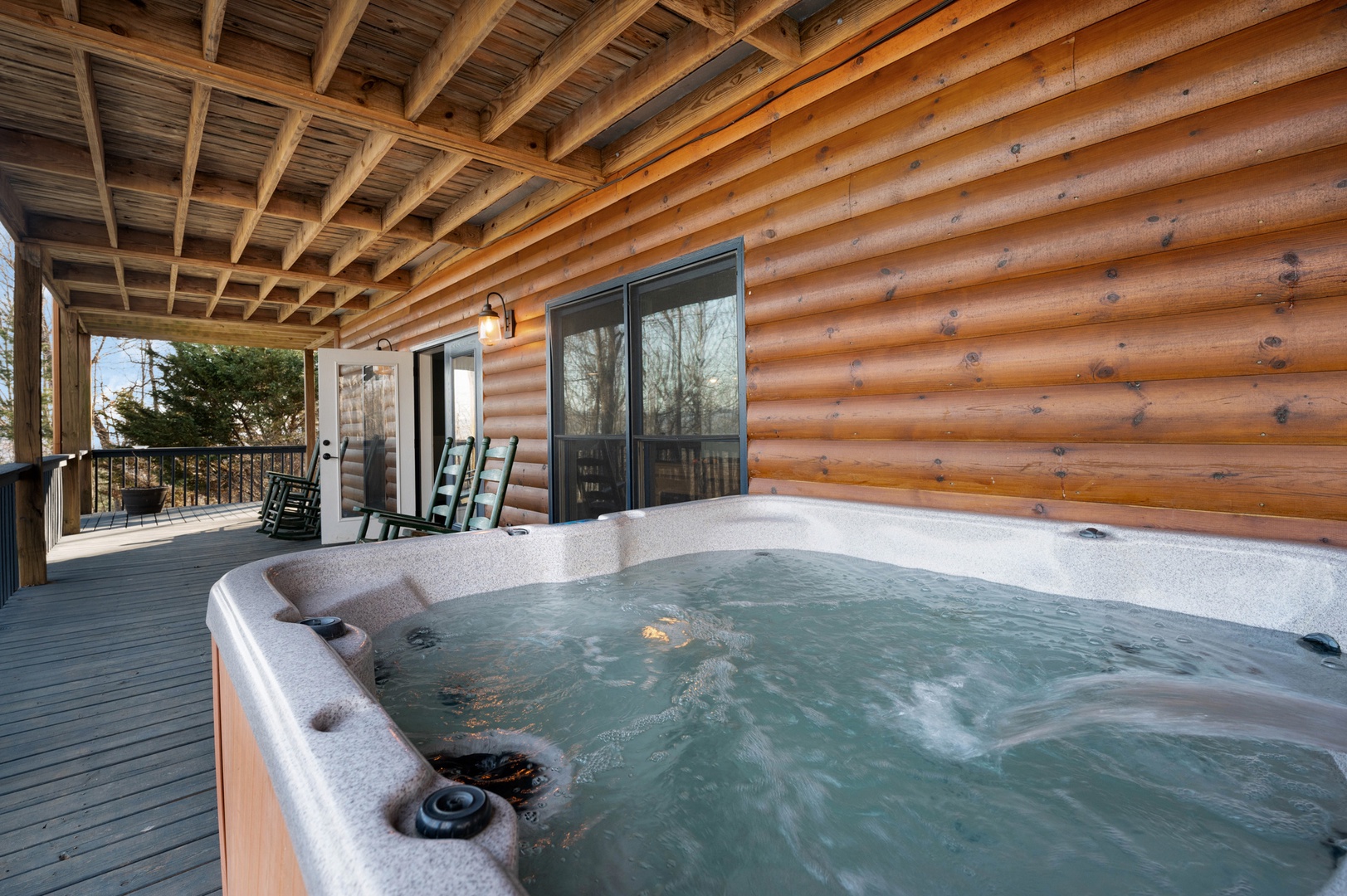 Above It All - Forget Your Worries while Soaking in the Hot Tub