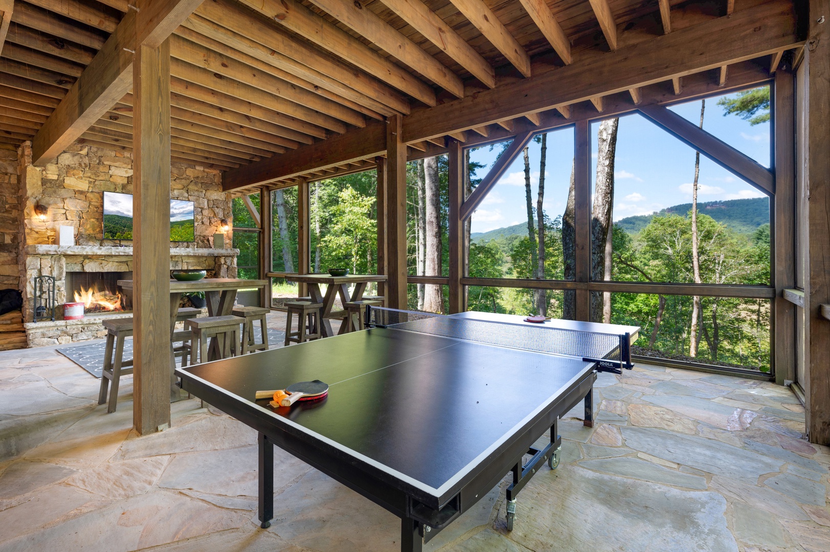 Copperline Lodge - Lower Level Screened In Patio with Ping Pong Table