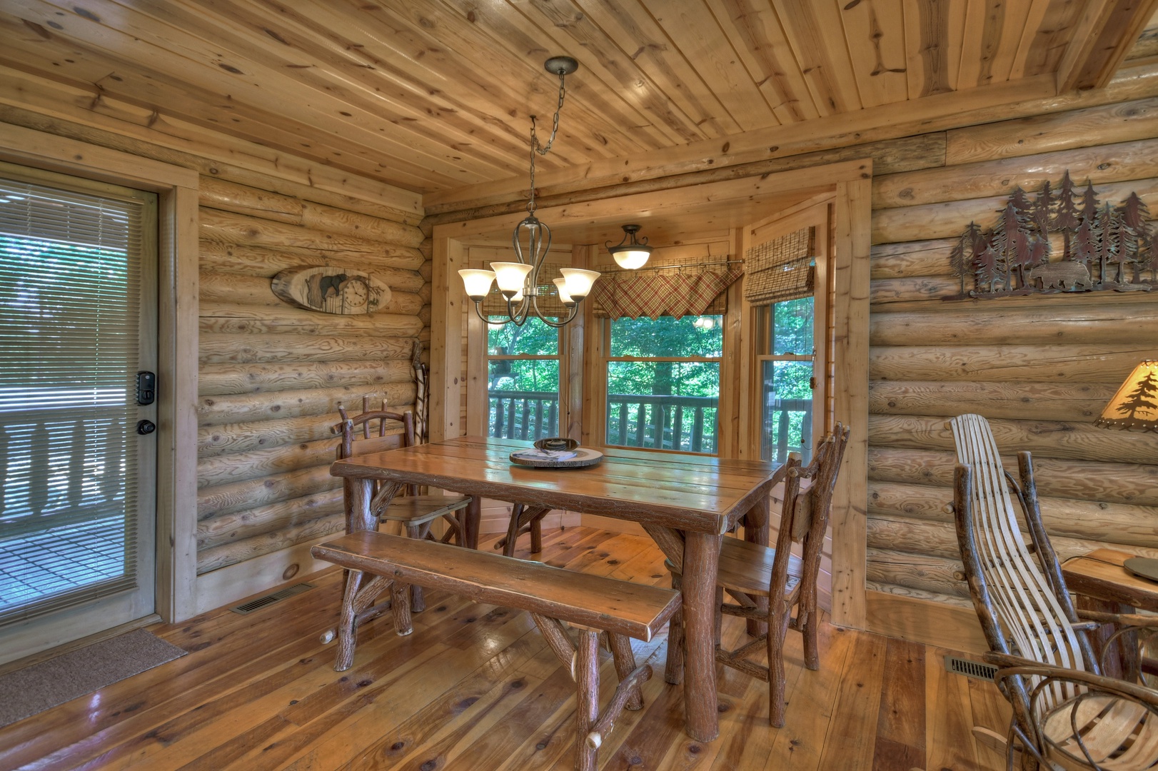Whippoorwill Calling - Dining Area