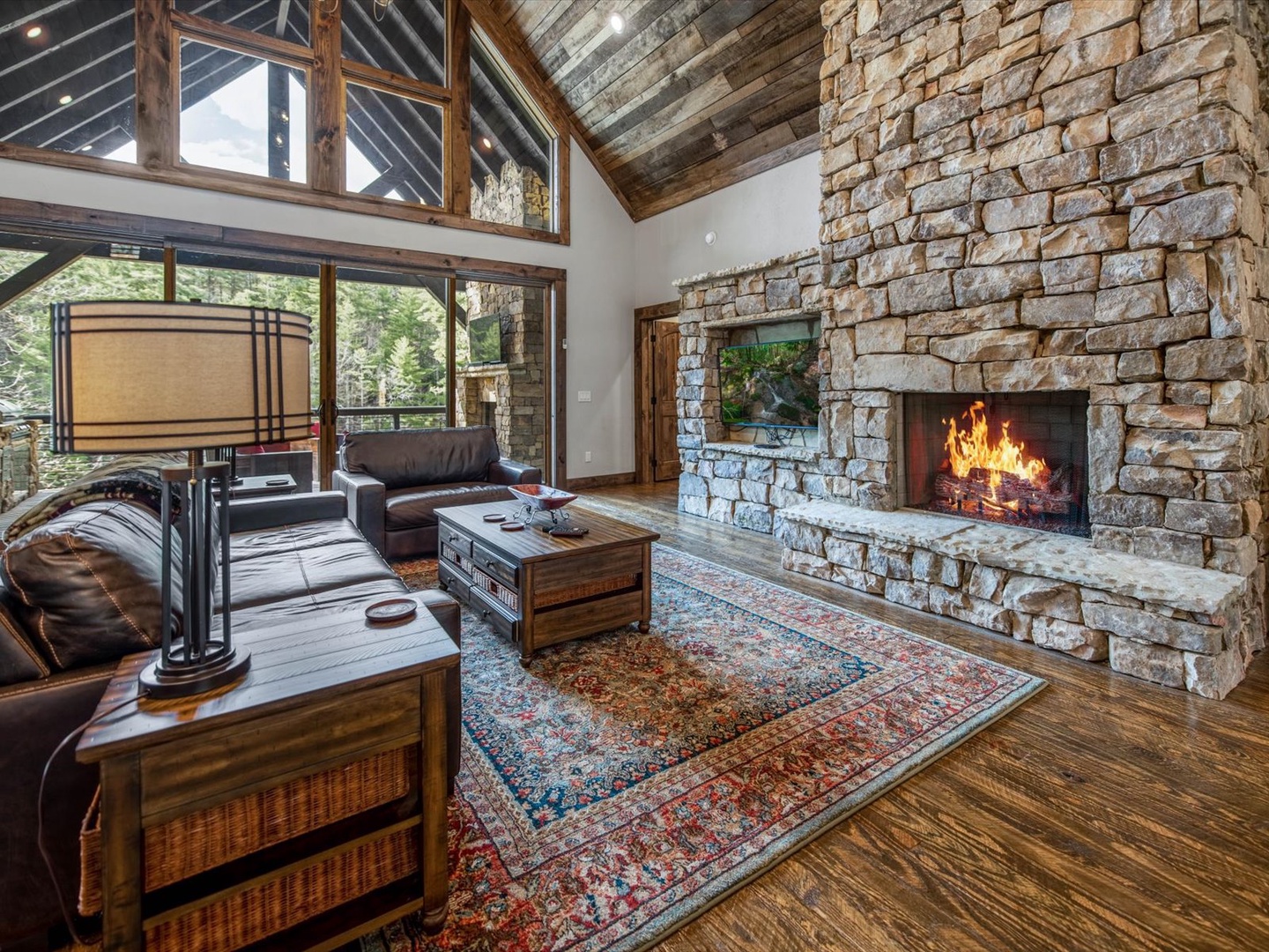 Misty Trail Lakehouse - Living Room with Gas Fireplace