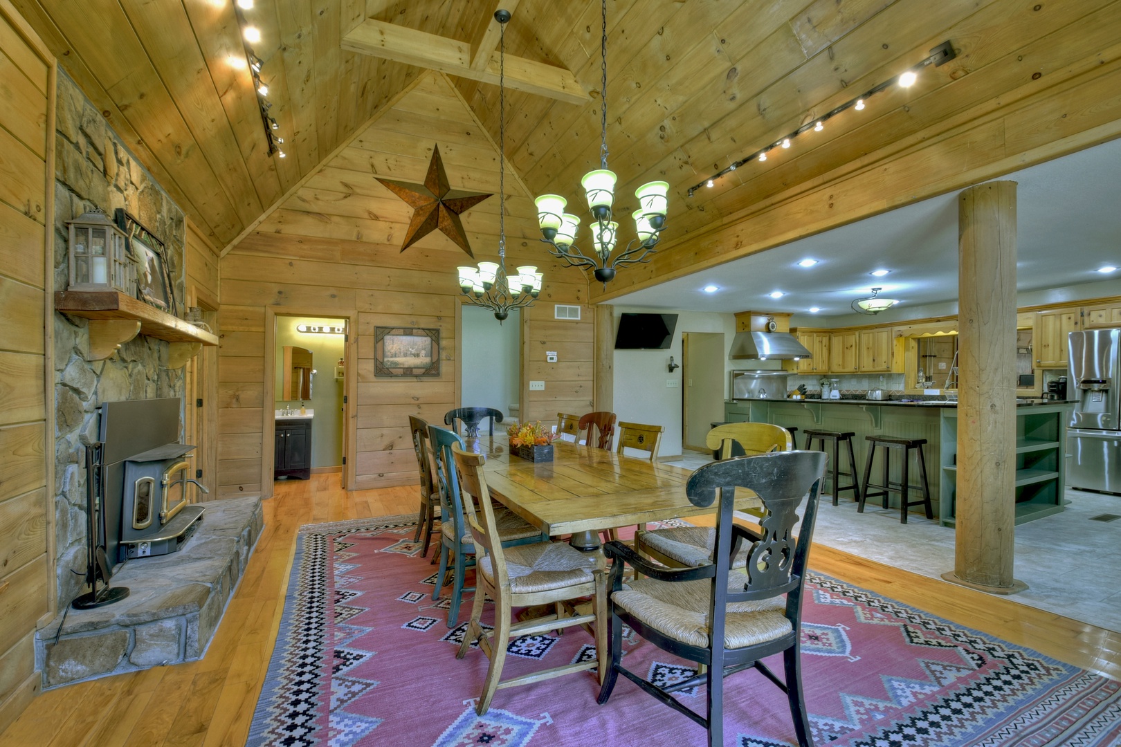 Stanley Creek Lodge - Dining Room