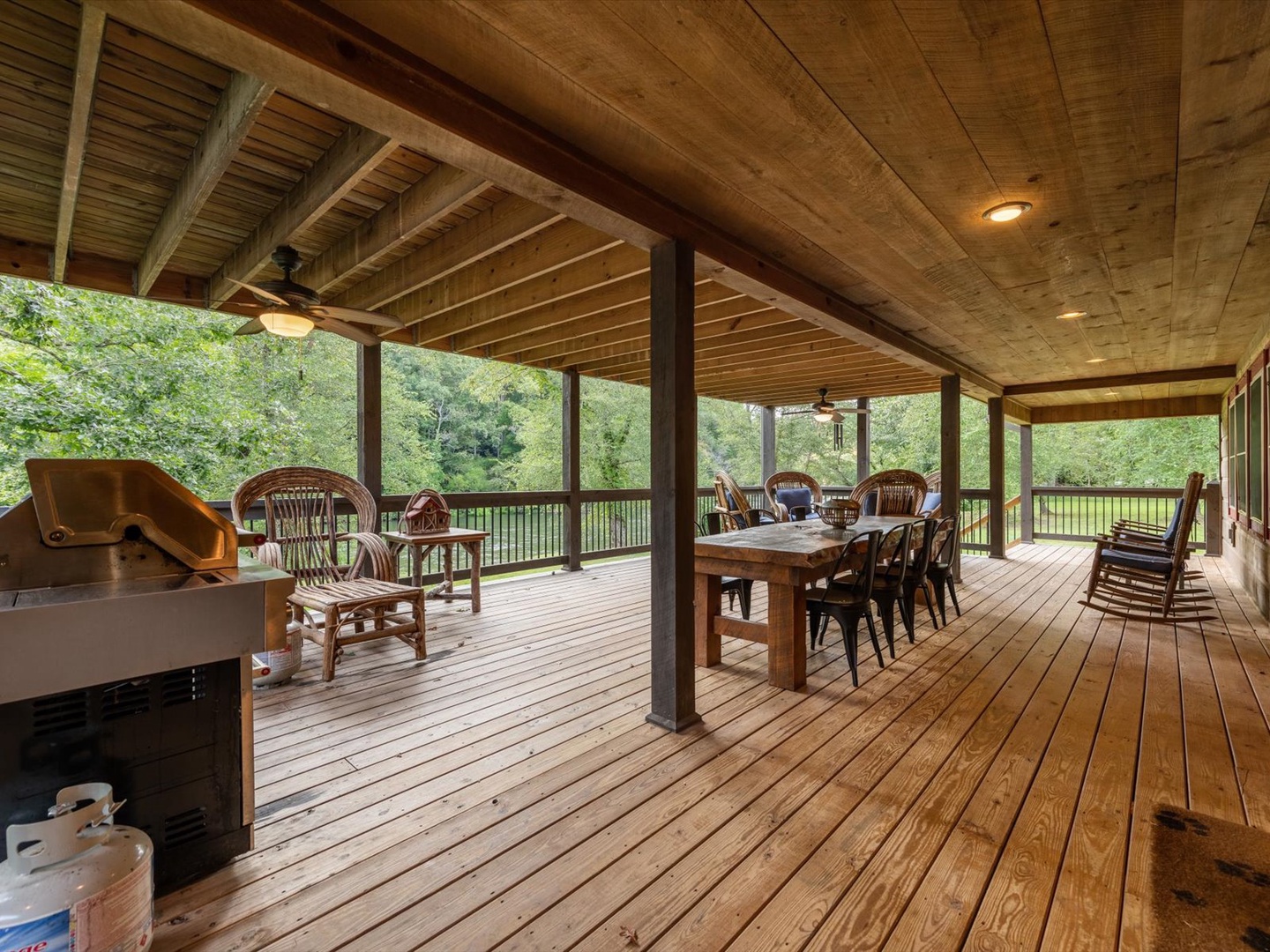 The River House - Entry Level Deck Dining Area