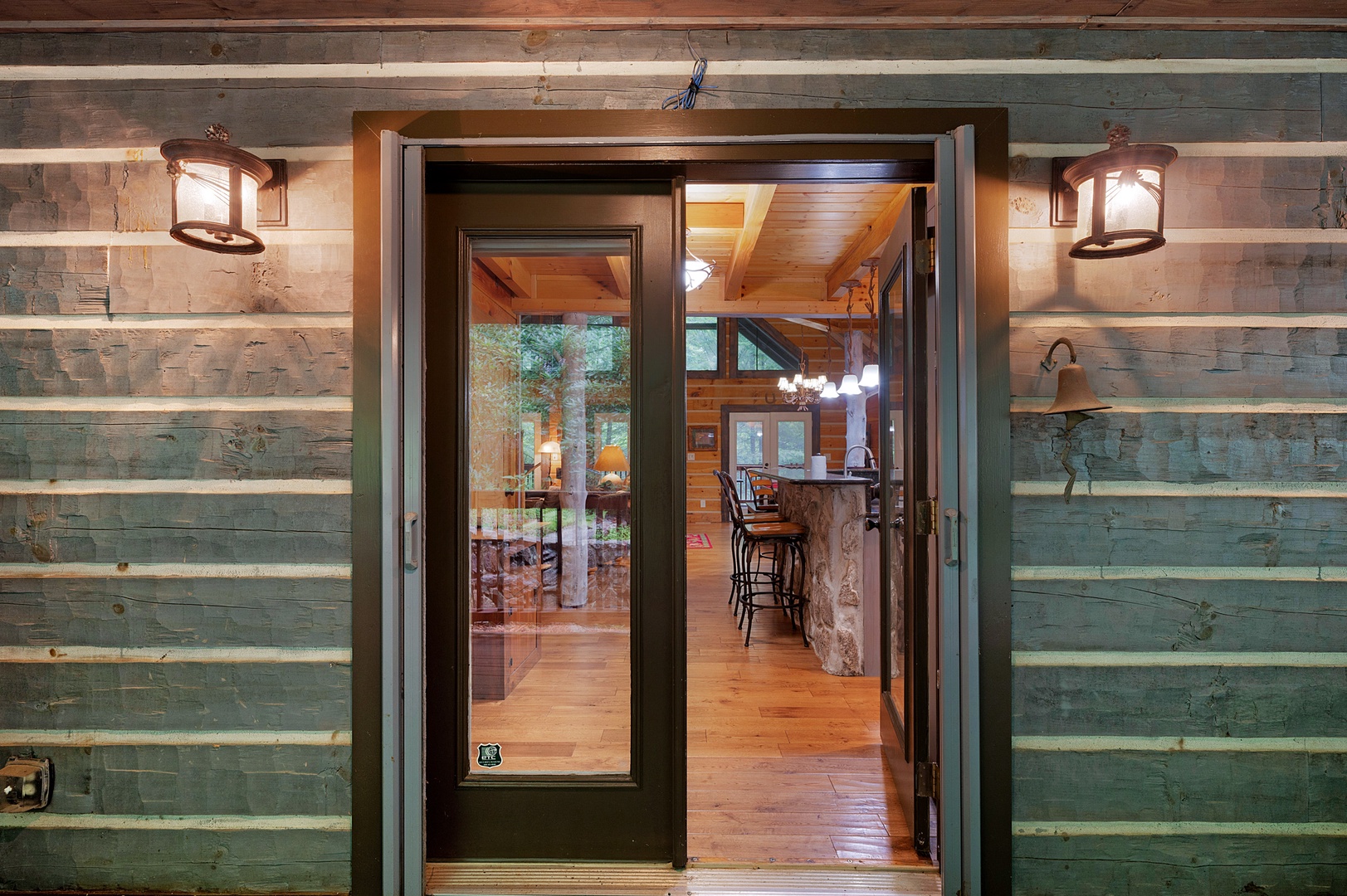 Mountaintown Creek Lodge - Front Entrance