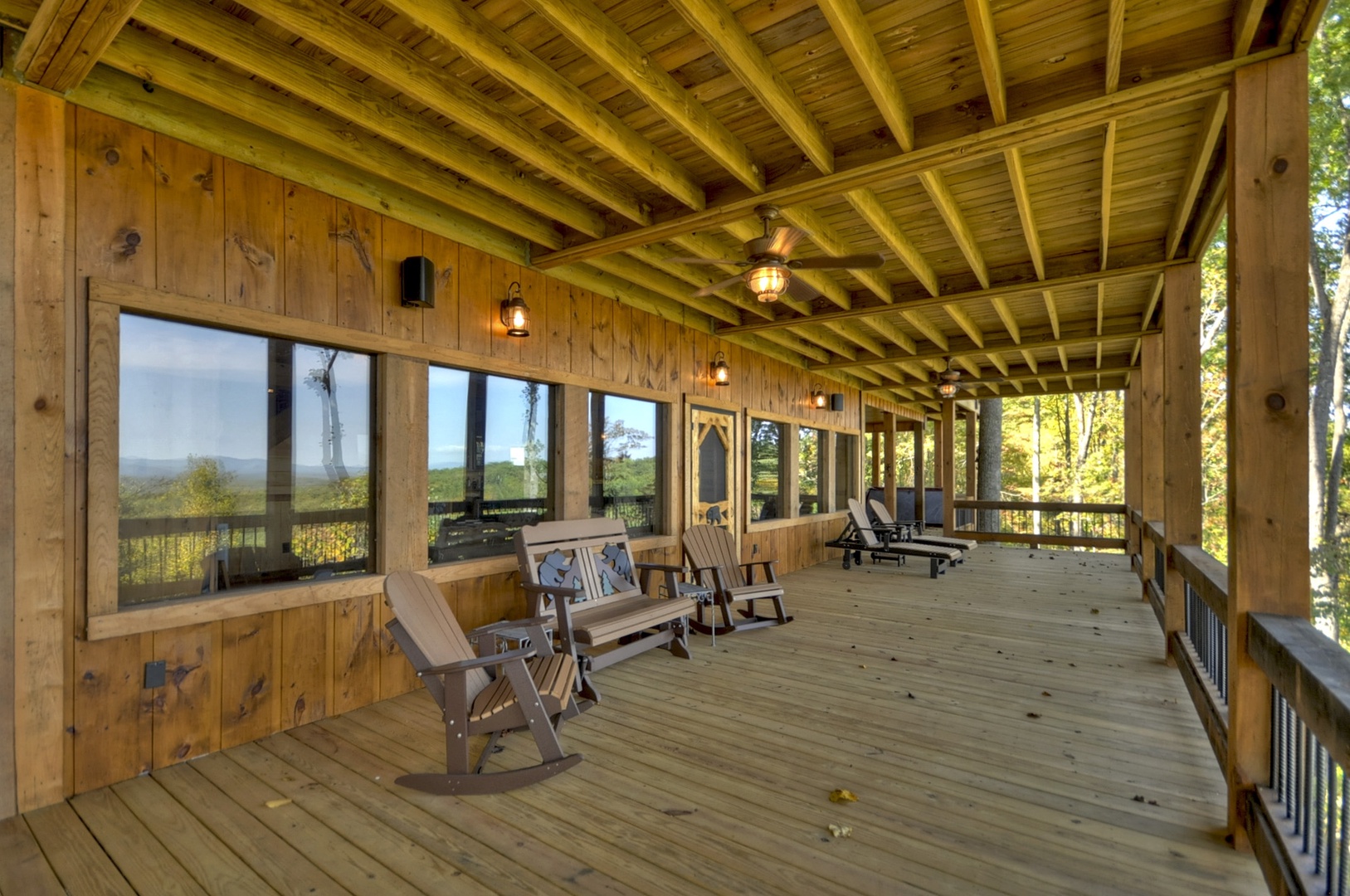 The Vue Over Blue Ridge- Outdoor seating on the deck