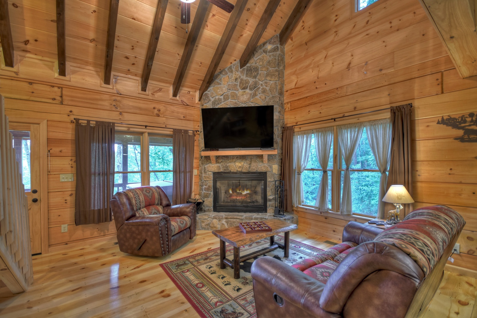 Absolute Relaxation - Living Room with Wood-Burning Fireplace