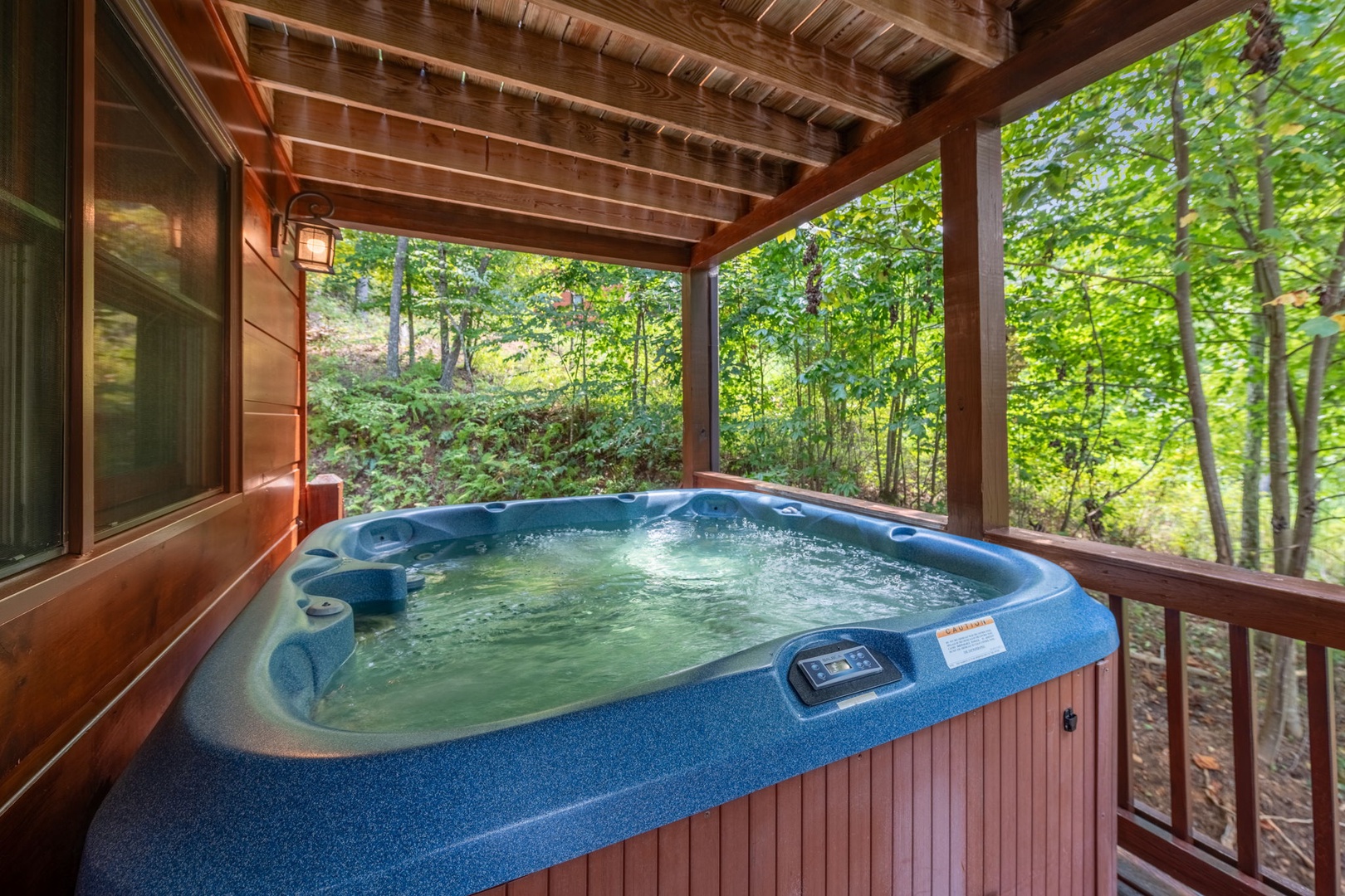 Mountain High Lodge - Entry Level Deck Hot Tub