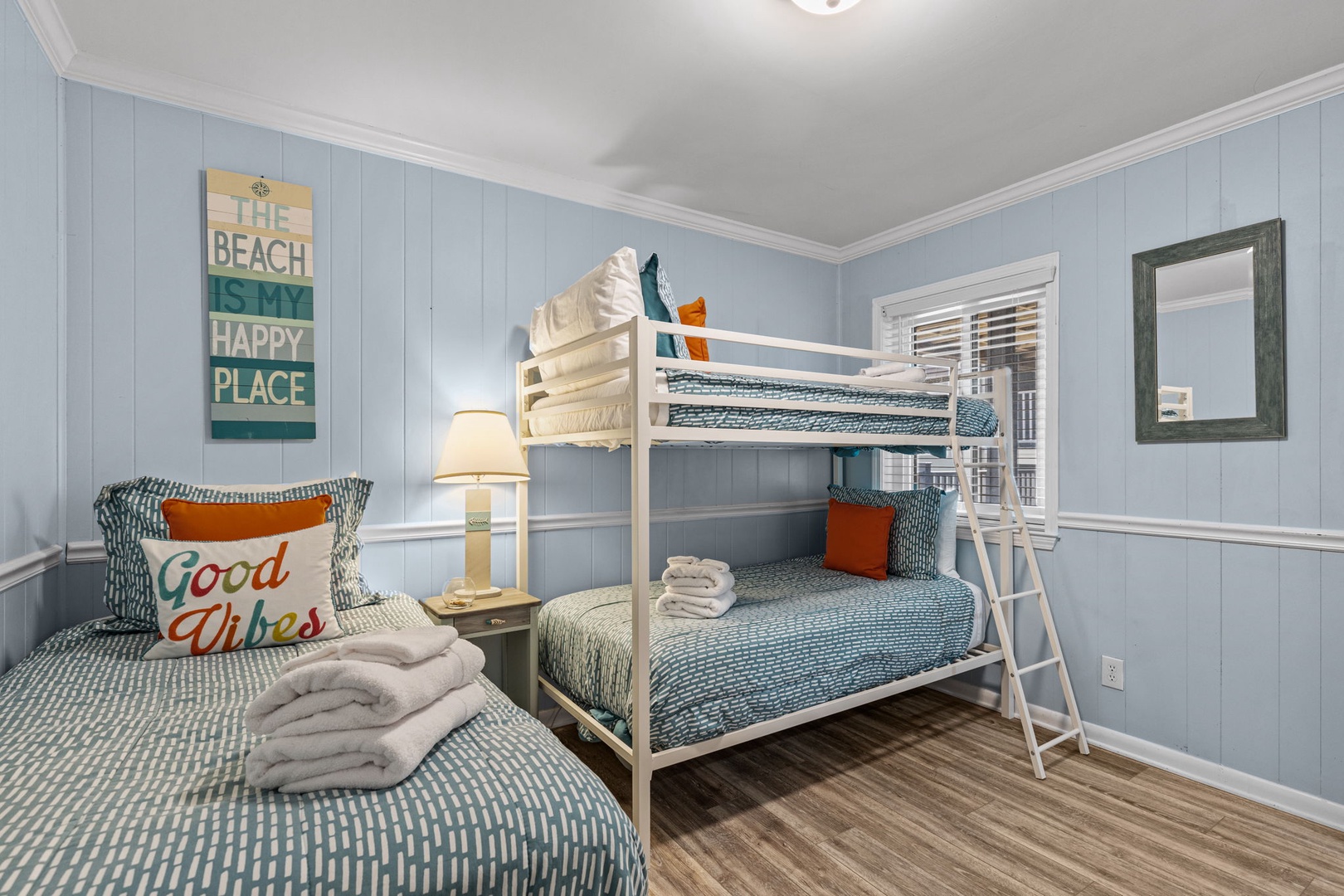 Bedroom 2 w/ Bunk Beds and Twin Bed
