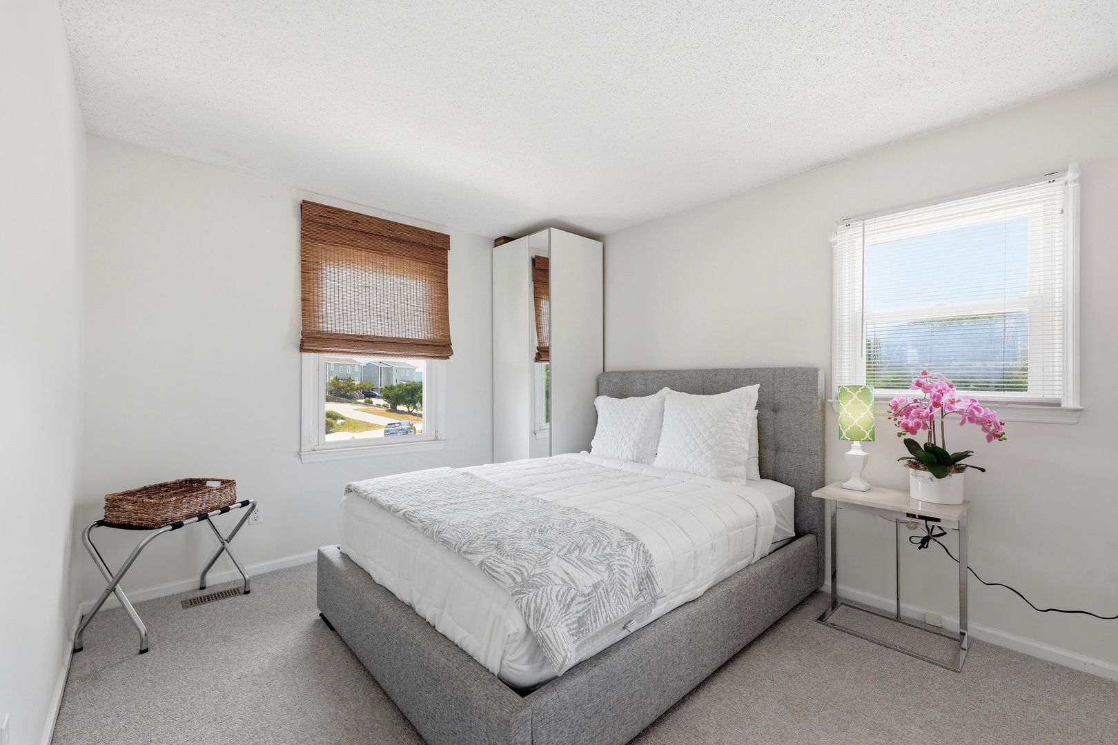 Dolphin Reach Up | Bedroom with Ensuite