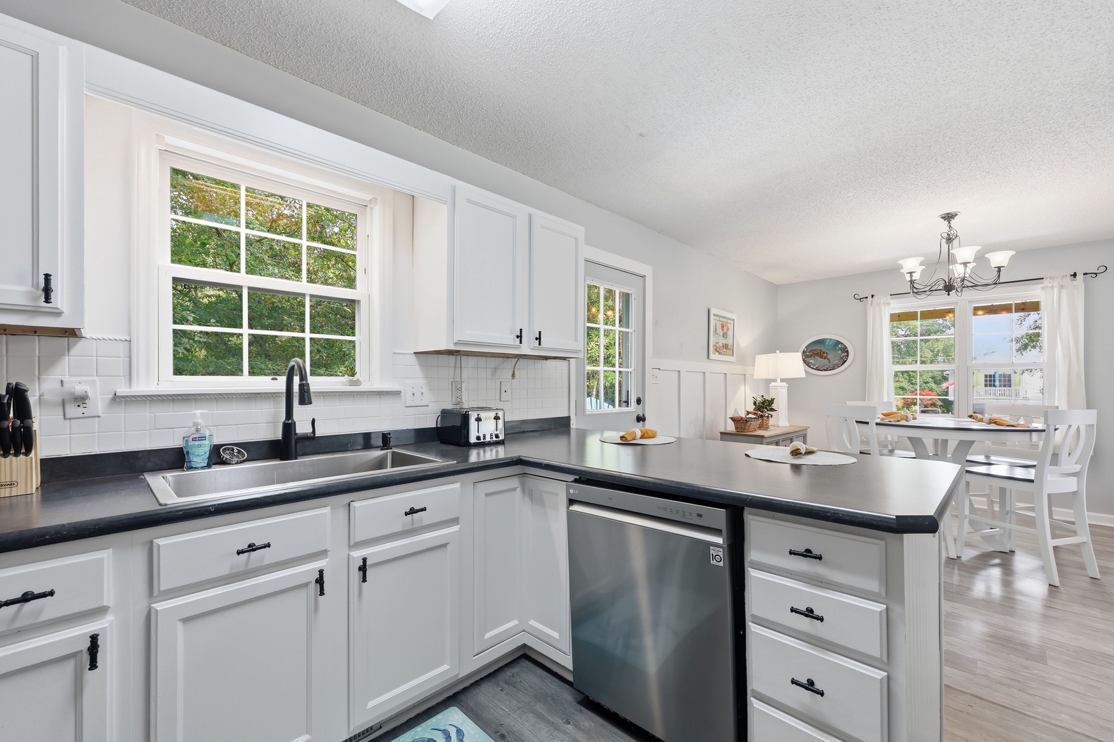 Ospreys Nest | Second Floor Kitchen