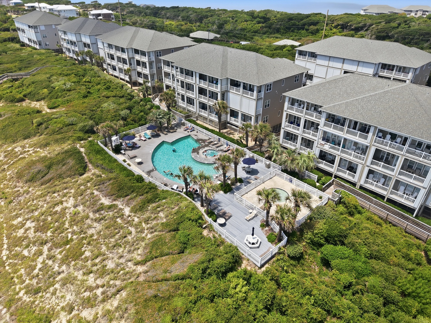 Ocean Club Oasis | Community Pool