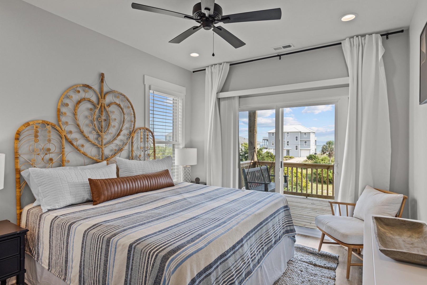 Waverlie's Watch | King Bedroom