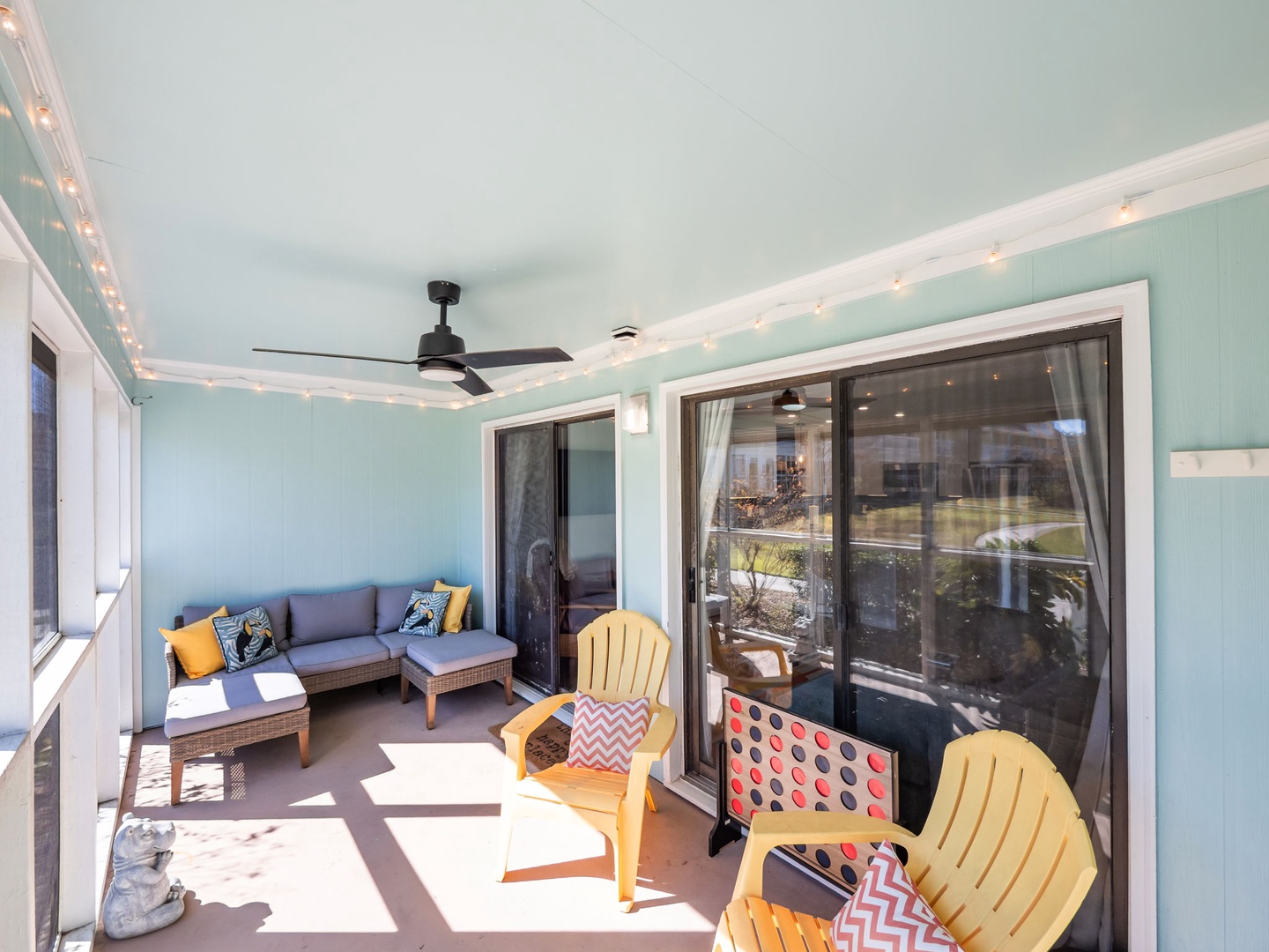 Screened in Back Porch with Games!