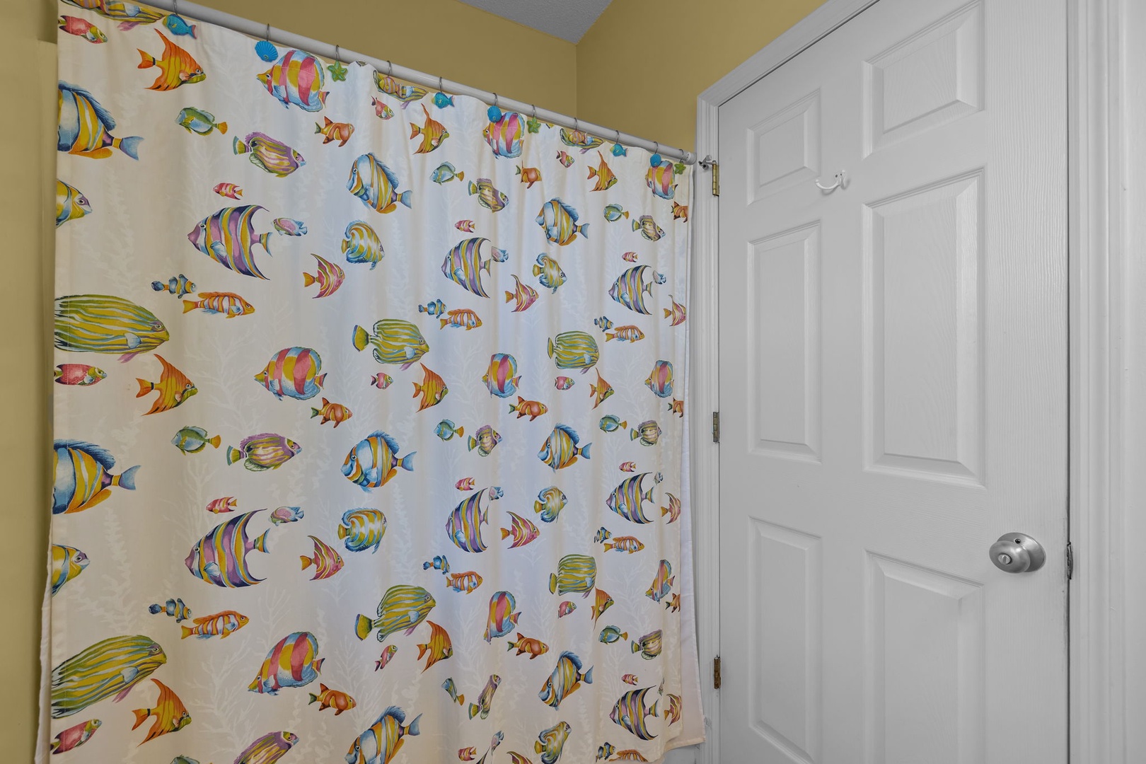 Dive into your underwater oasis with this whimsical tropical fish shower curtain that transforms your bathroom into an ocean paradise.