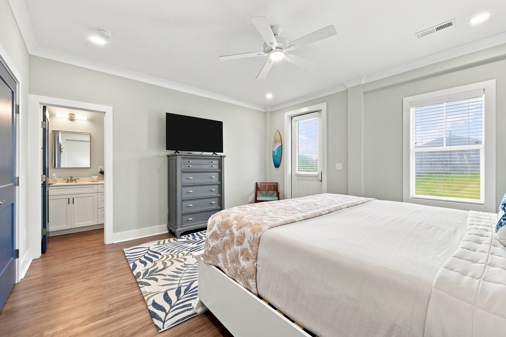 Emerality | Second Level King Bedroom with Ensuite