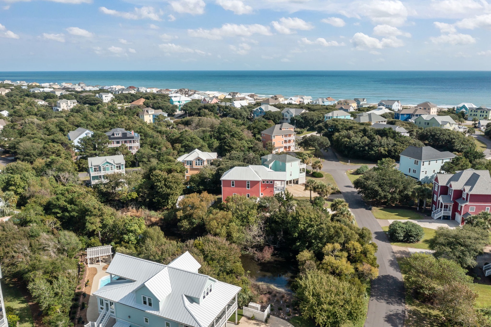 Birds Eye View of the Spinnakers Neighborhood