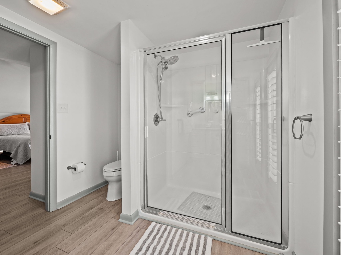 Primary King Suite Loft Level Bathroom