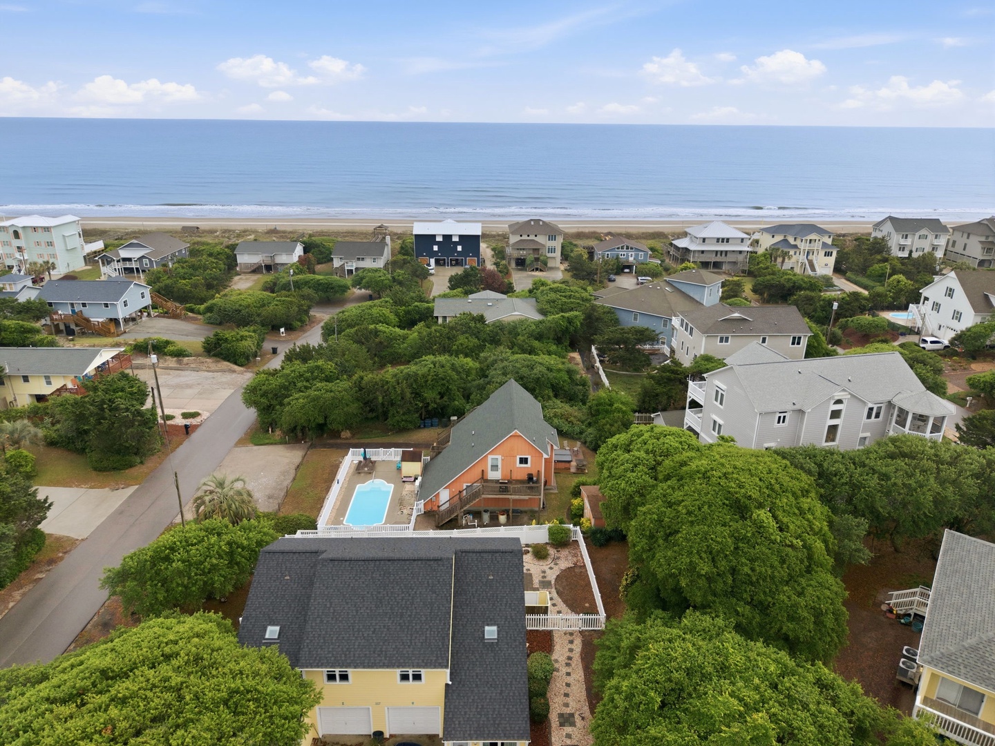 Easy Walk to the Beach Access!