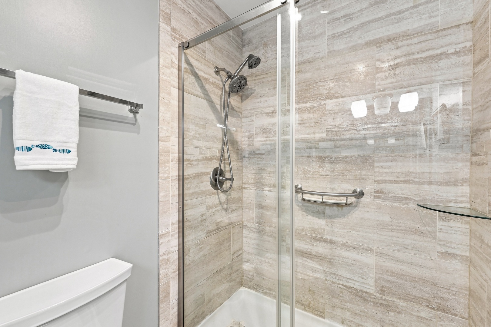 Char’s Cozy Condo | Walk-In Shower
