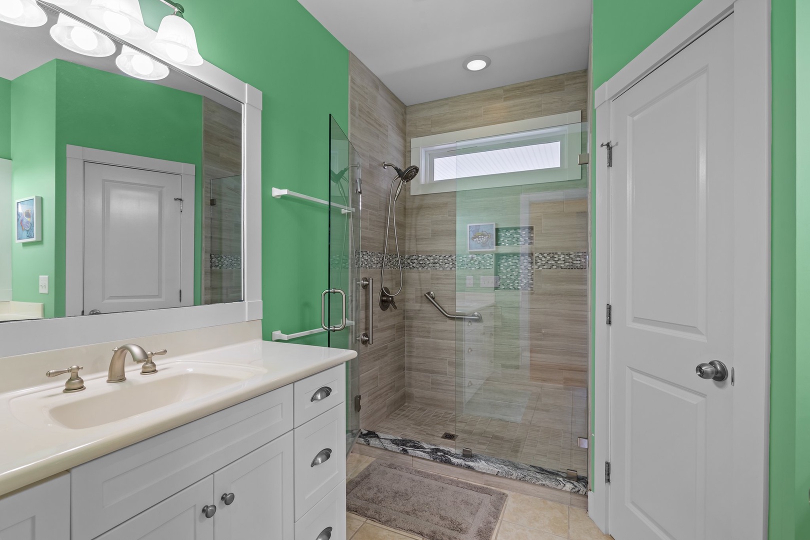 Hall Bath 2 - 2nd Floor
