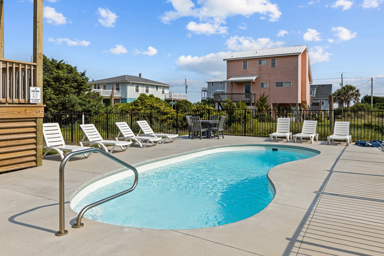 Waverlie's Watch | Pool