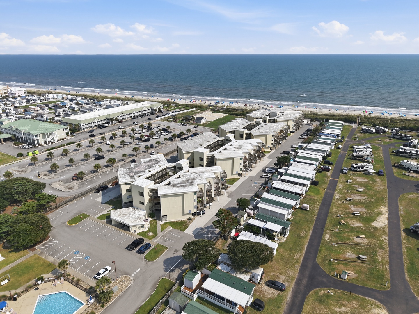 Char’s Cozy Condo | Community Aerial View