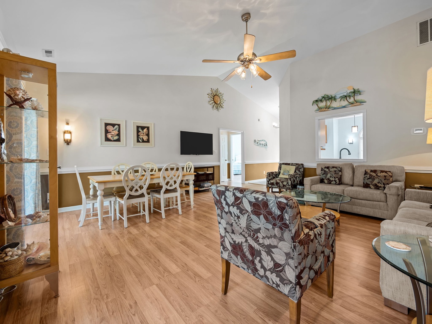 Living Room/Dining Room Overview
