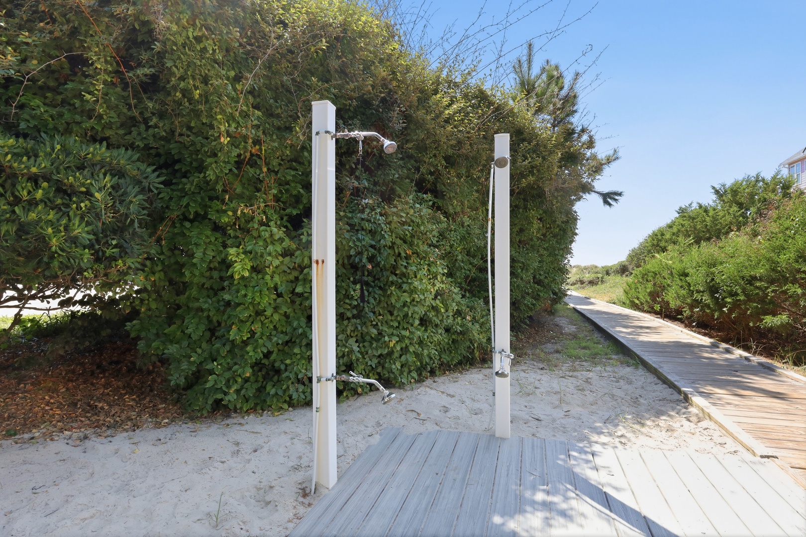 Spinnaker's Reach Beach Path