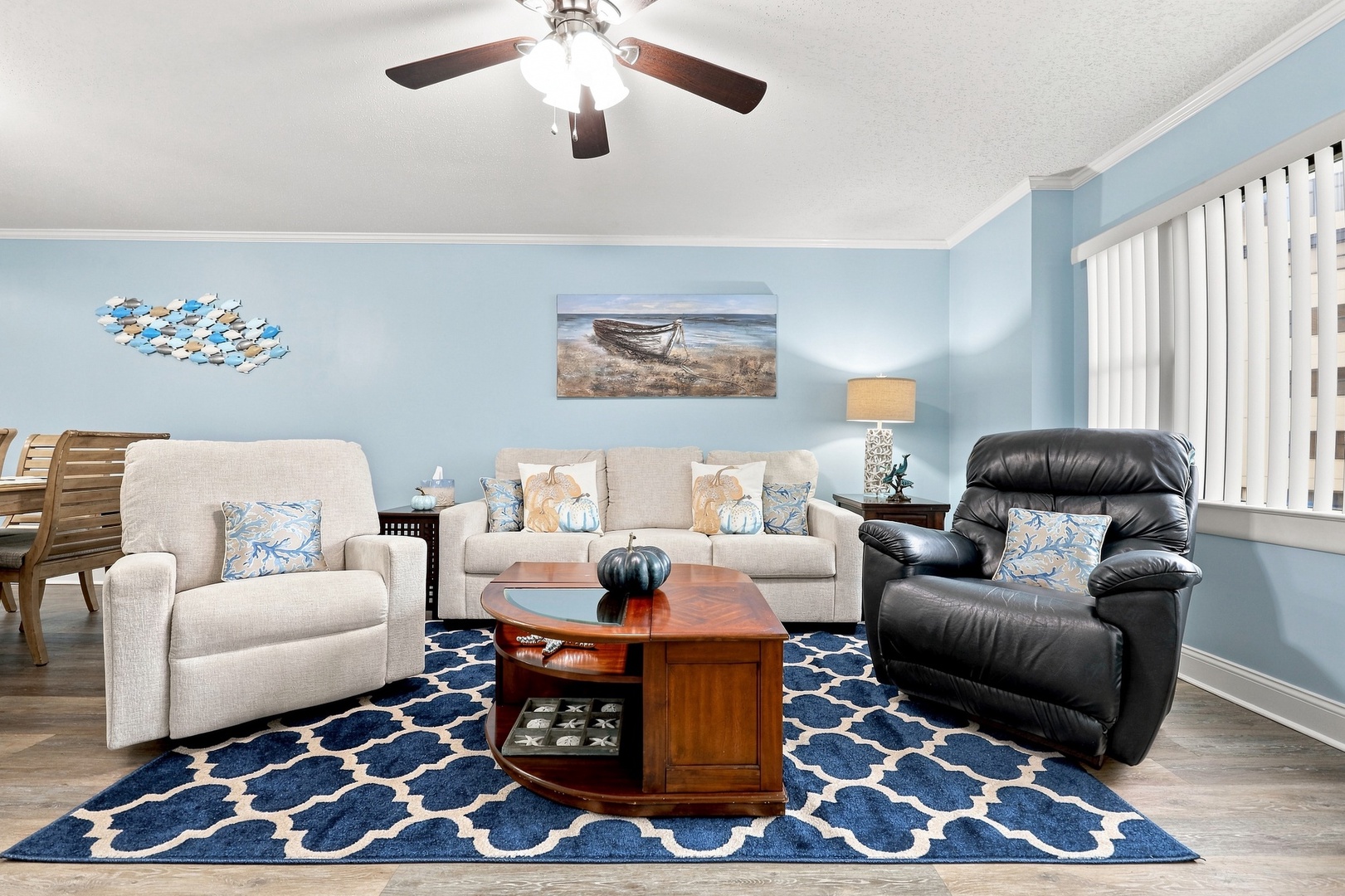 Summer Winds B-233 | Living Area