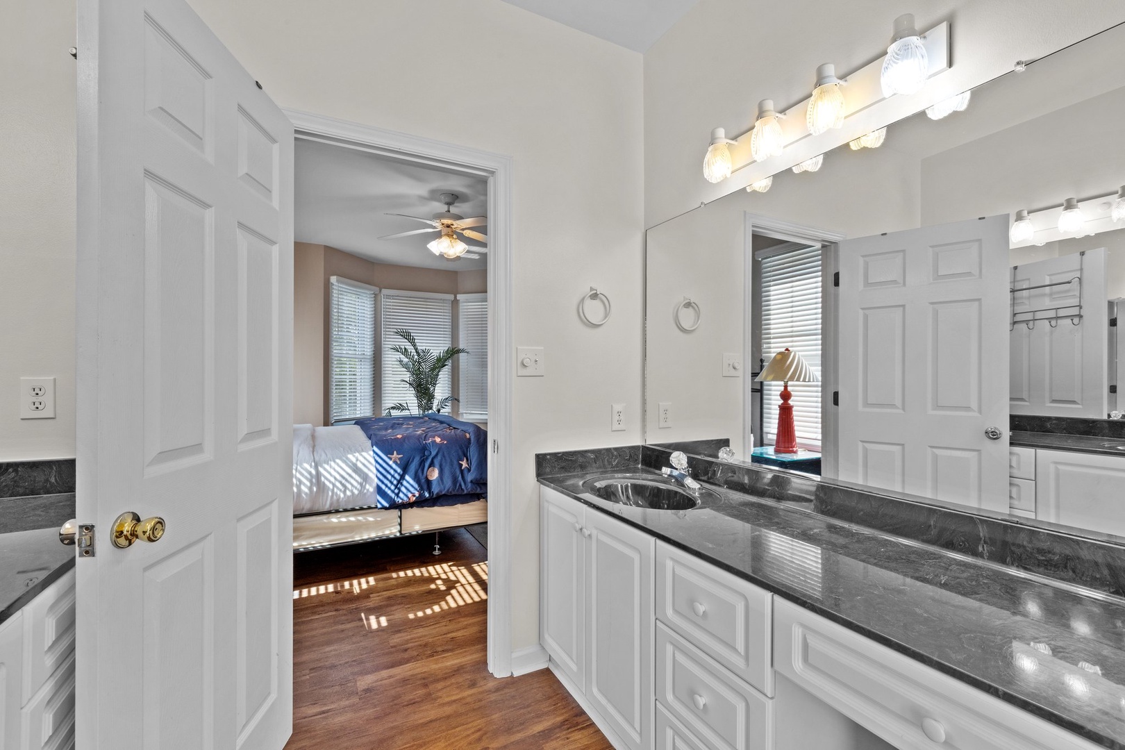 Primary Suite- 2nd Floor