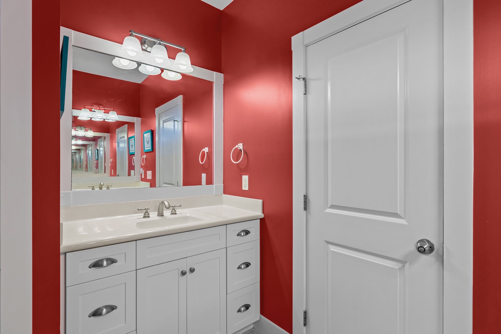 2nd Floor Hall Bath