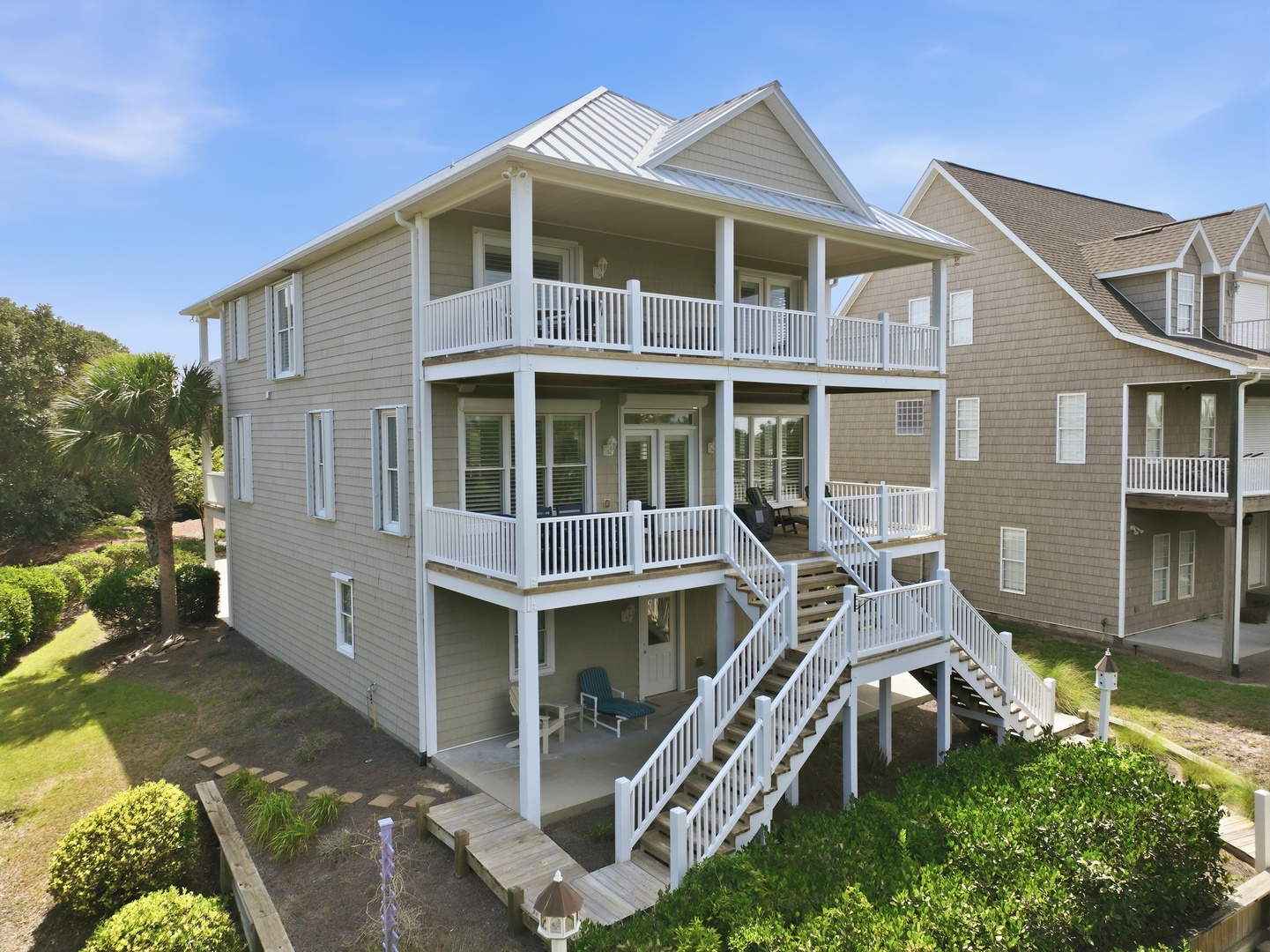 Blue Chair Stays | Exterior View