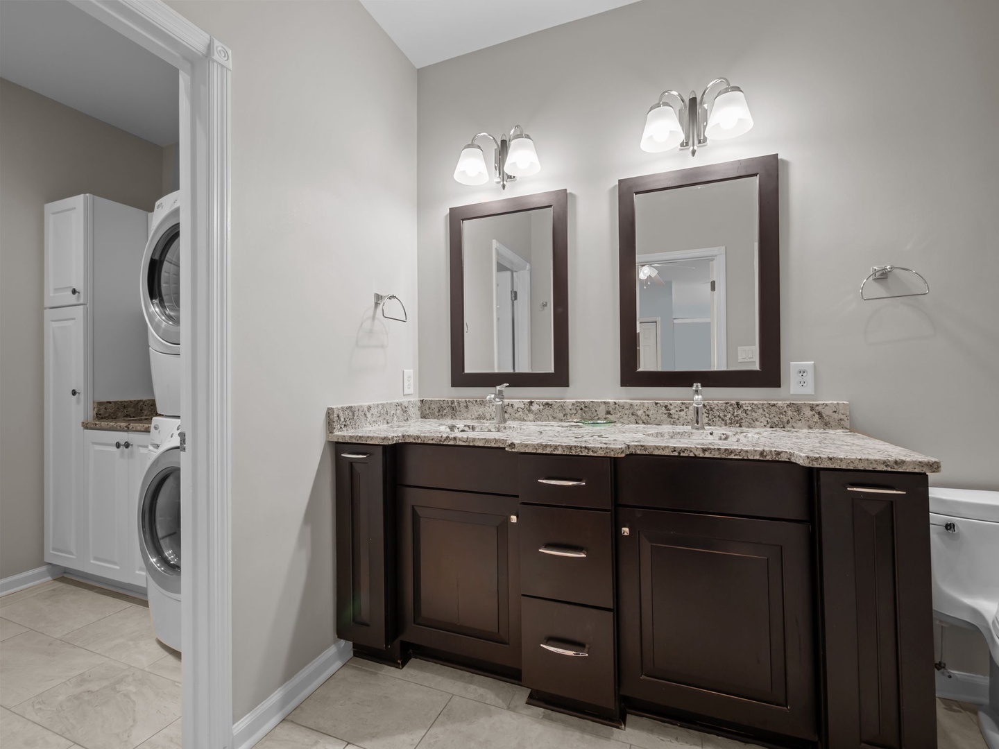 Primary Suite Bathroom