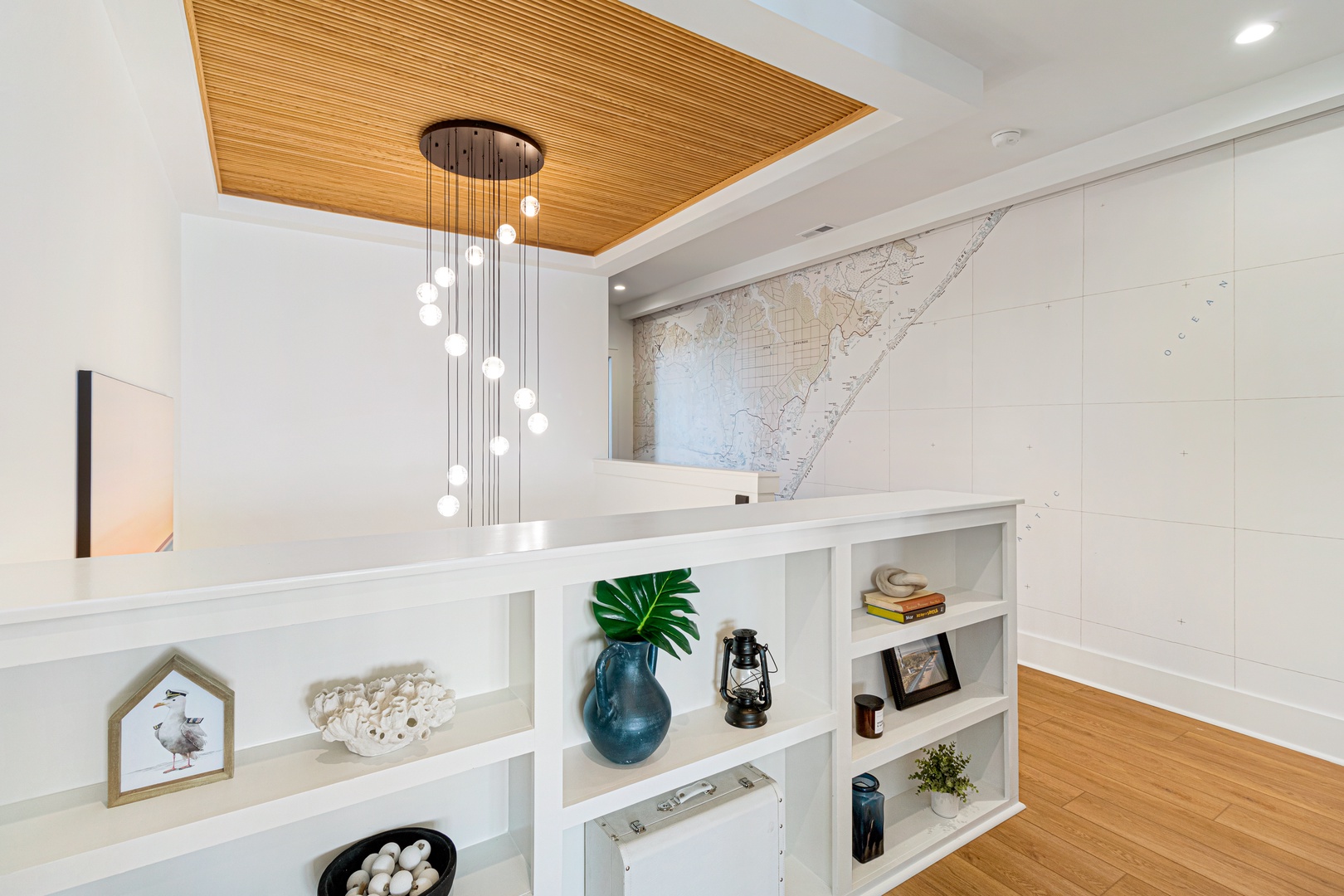 Sea Spray West | Upper-Level Landing