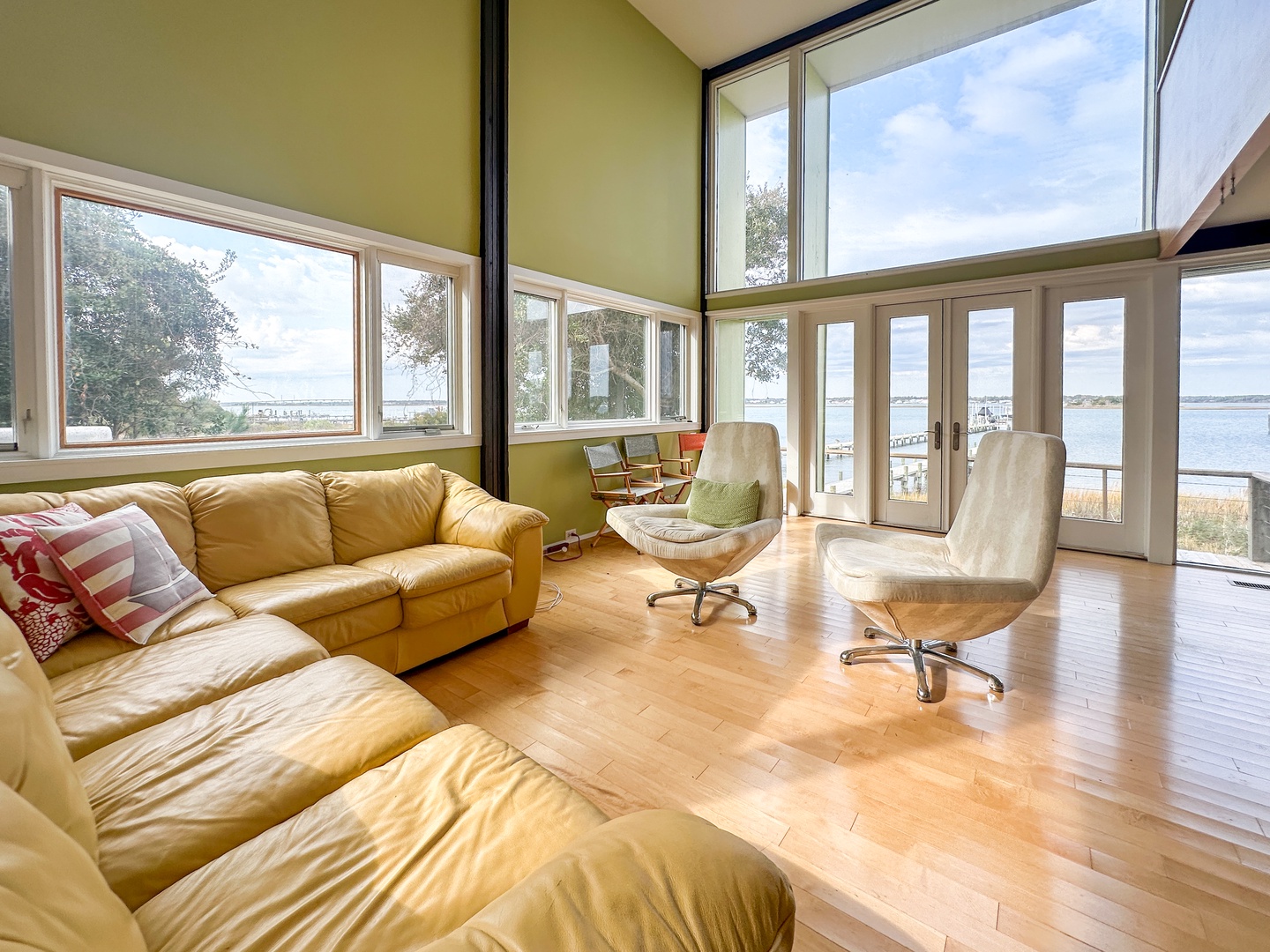 Soundfront Living Space