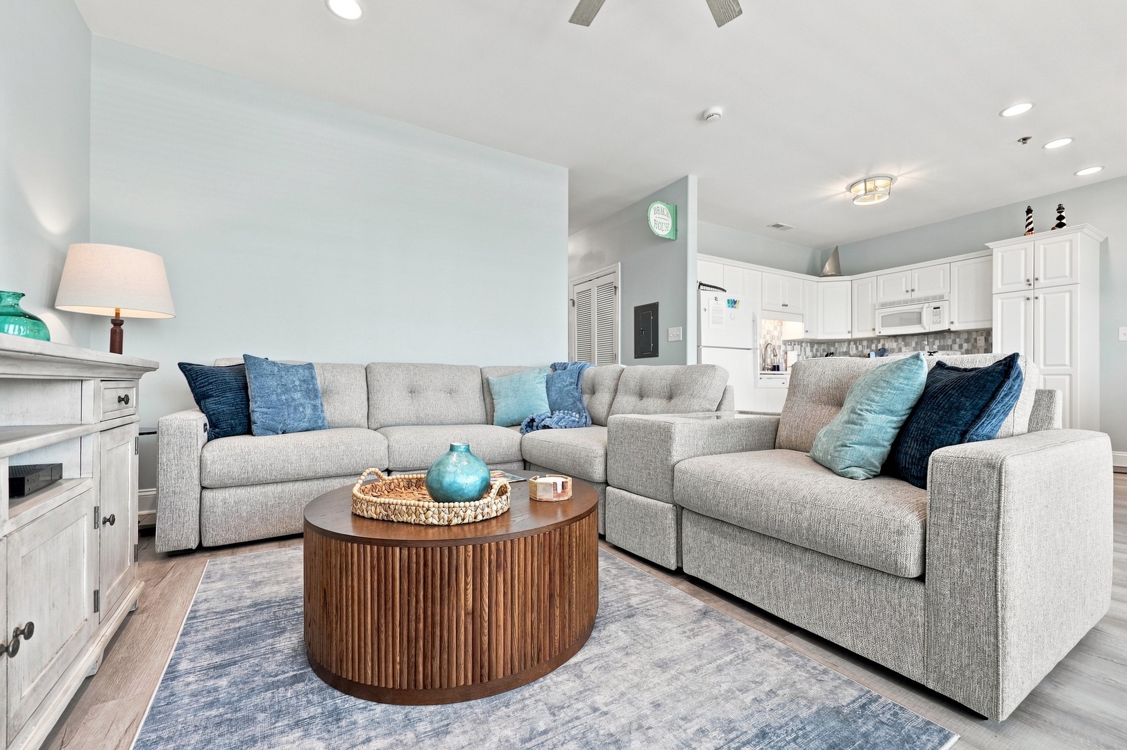 Ocean Club Oasis | Living Area