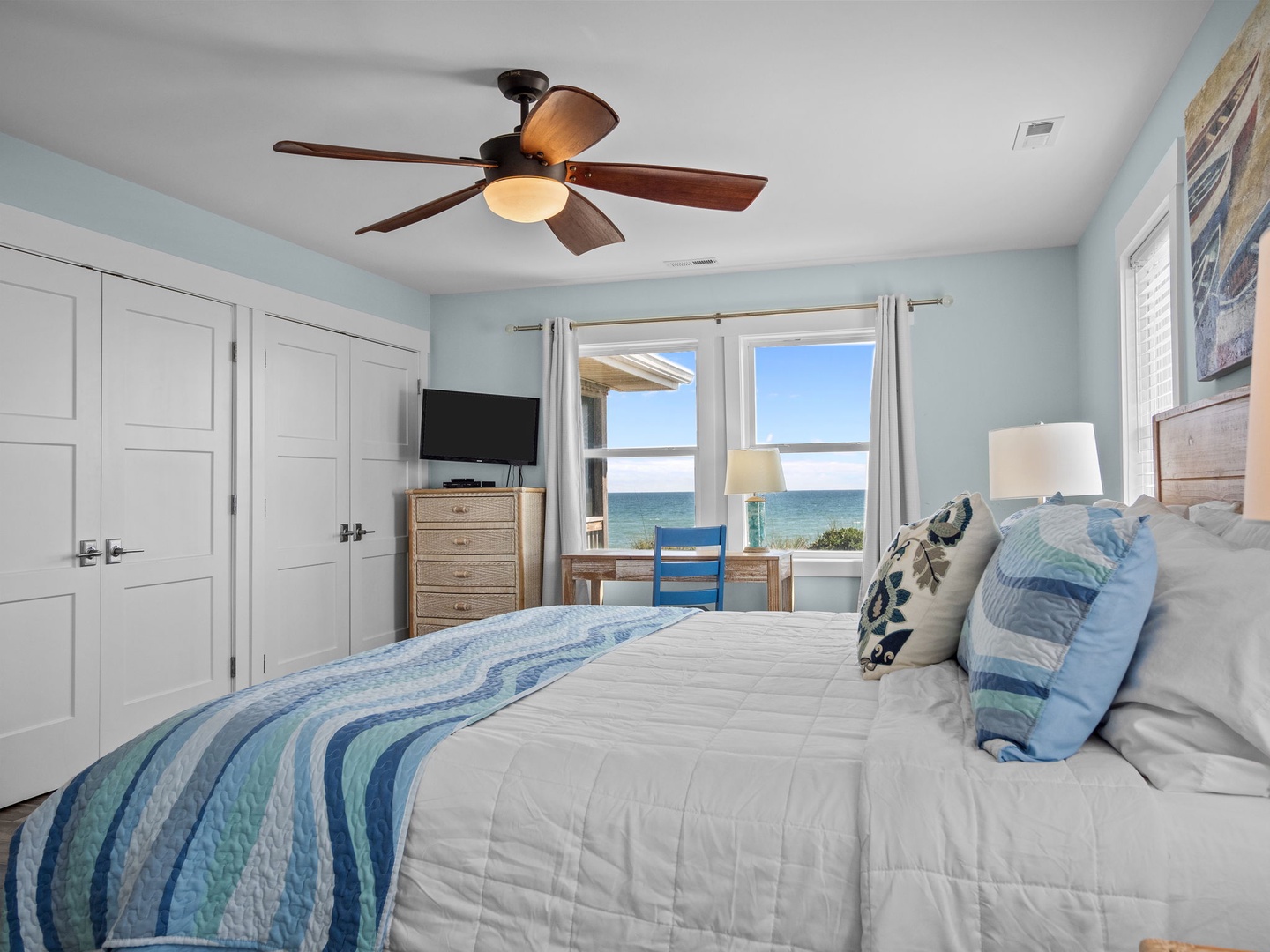 1 Ocean Front King Room