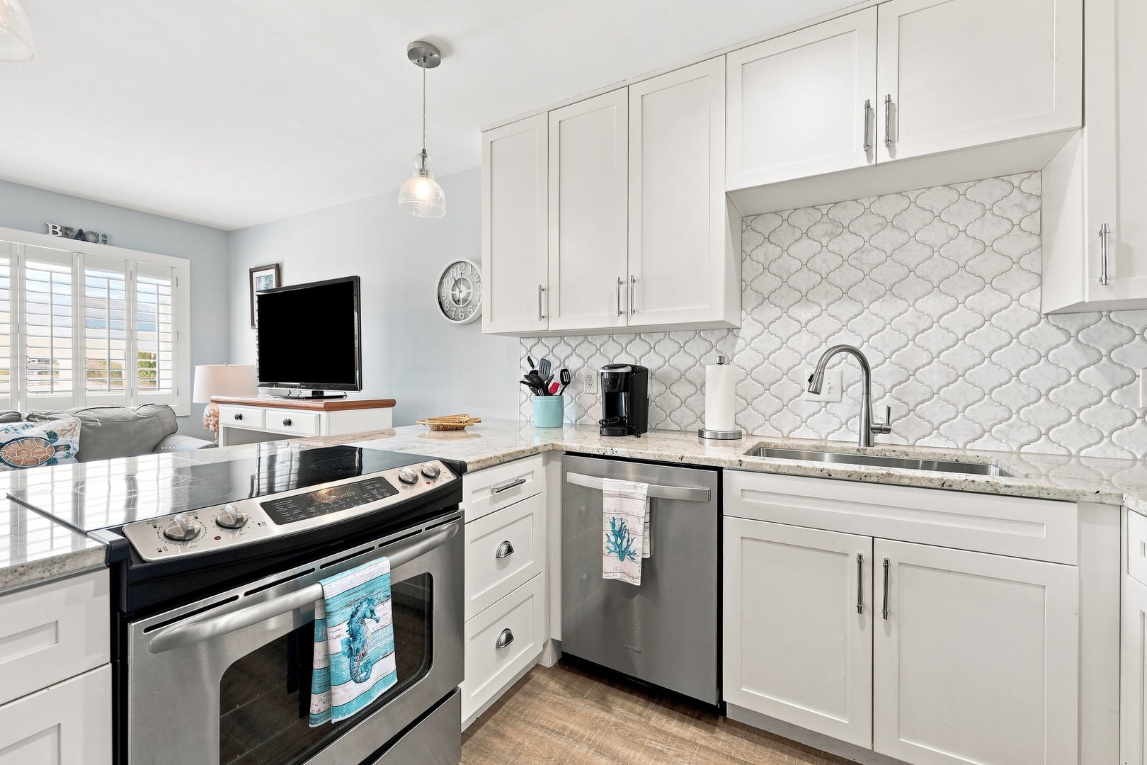 Oma’s Emerald Retreat | Stainless Steel Appliances