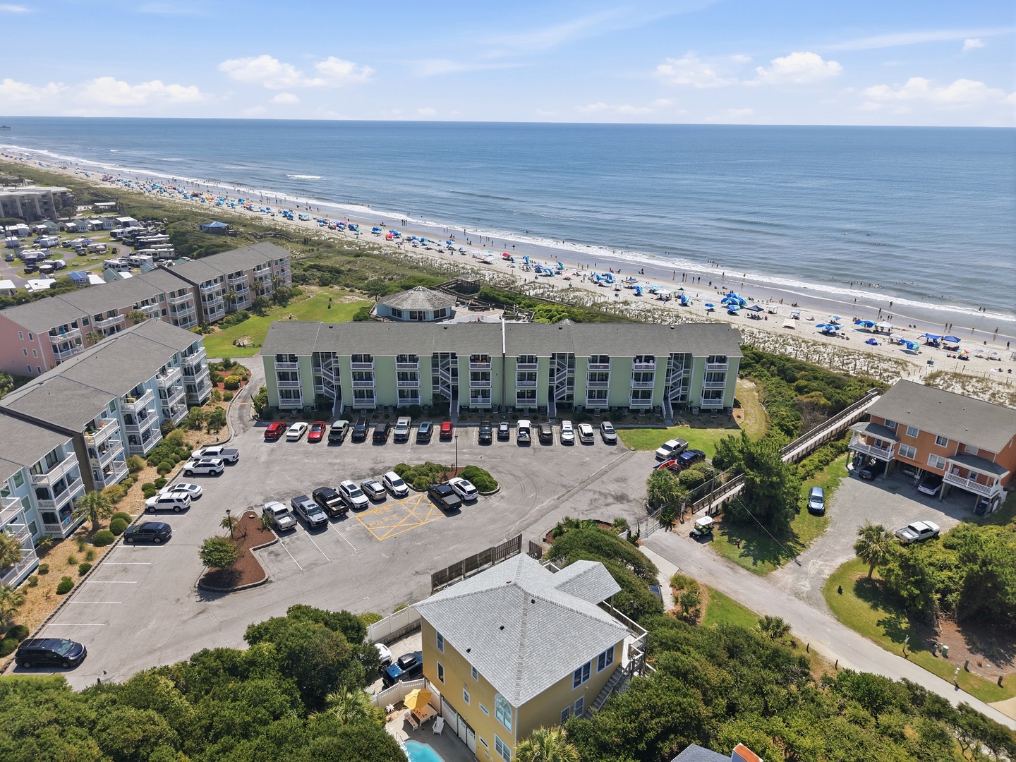 Oma’s Emerald Retreat | Oceanfront Community