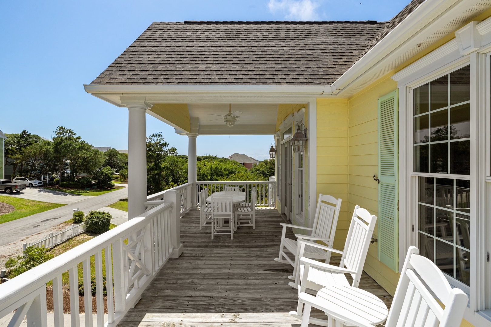 3rd Floor Balcony Furniture