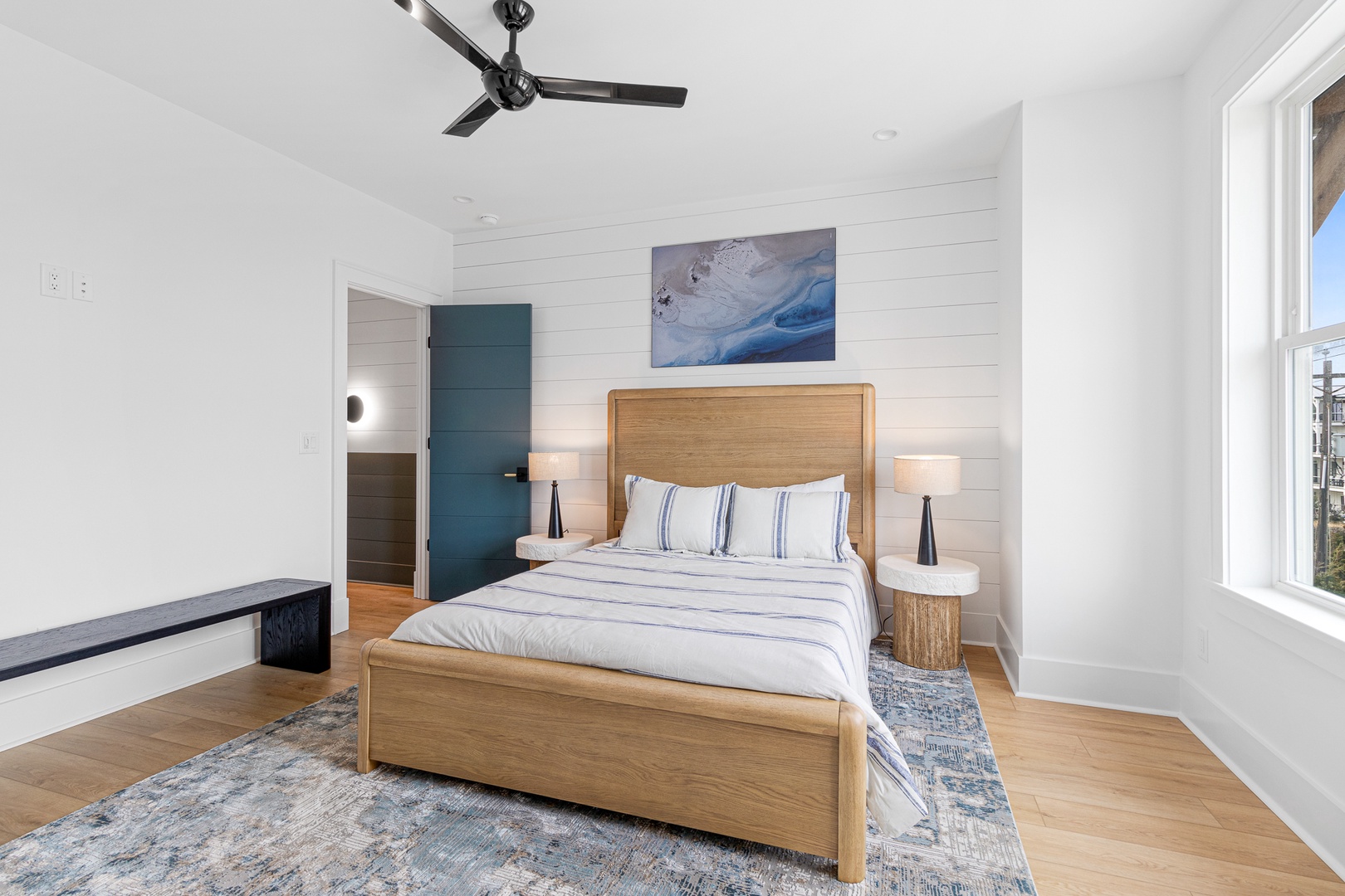 Sea Spray East | Queen Bedroom