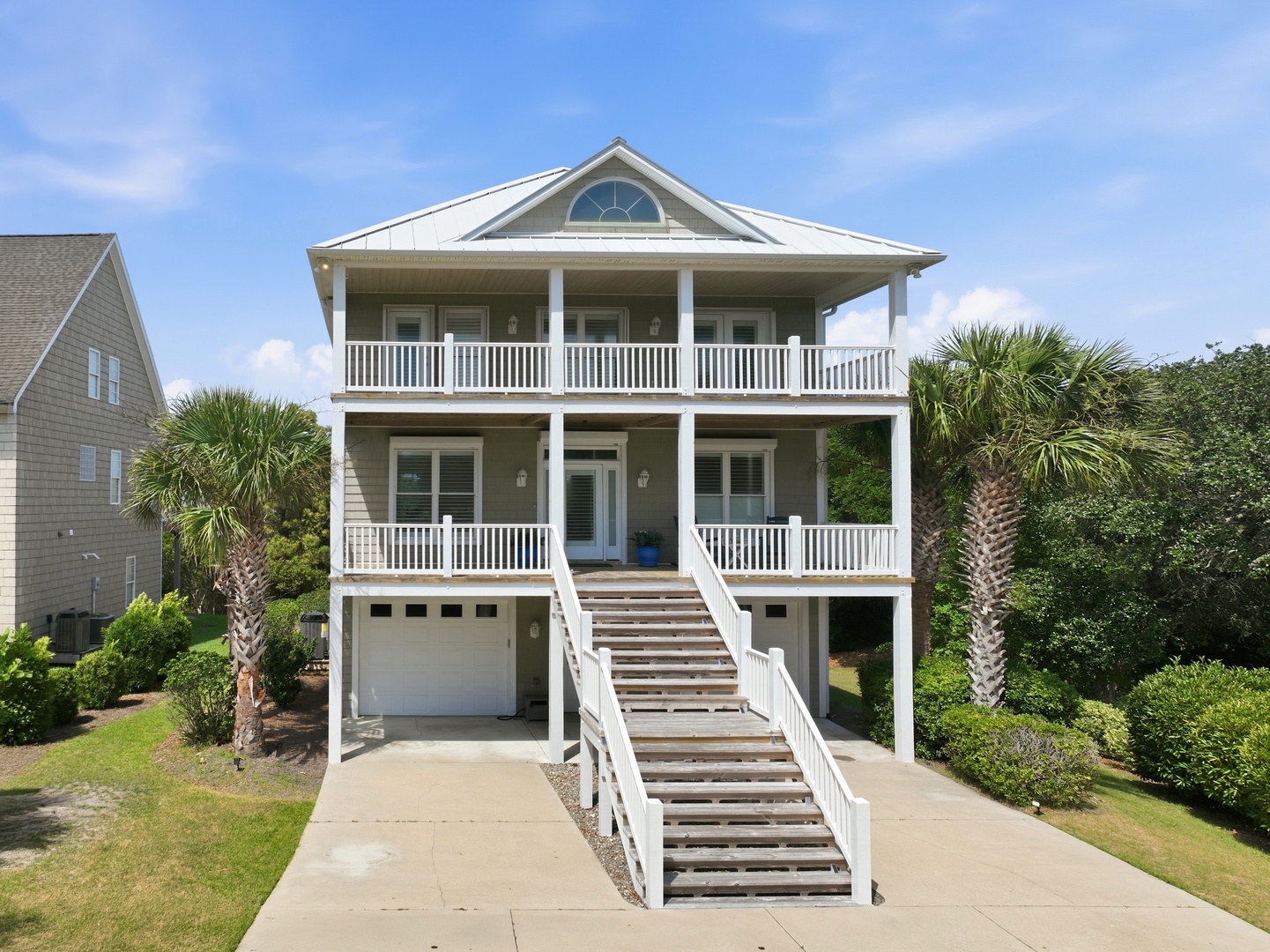 Blue Chair Stays | Exterior View