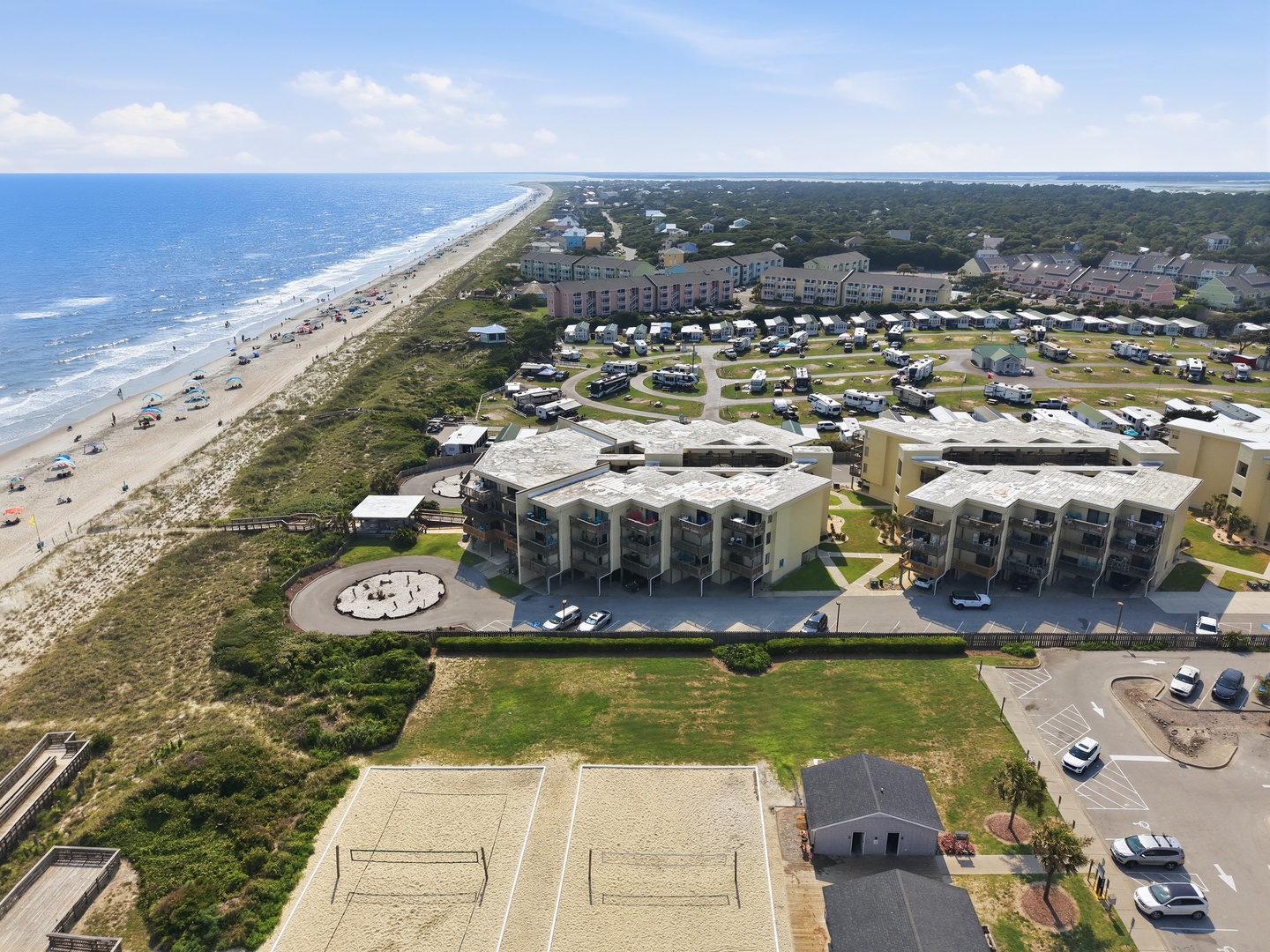 Char’s Cozy Condo | Community and Ocean