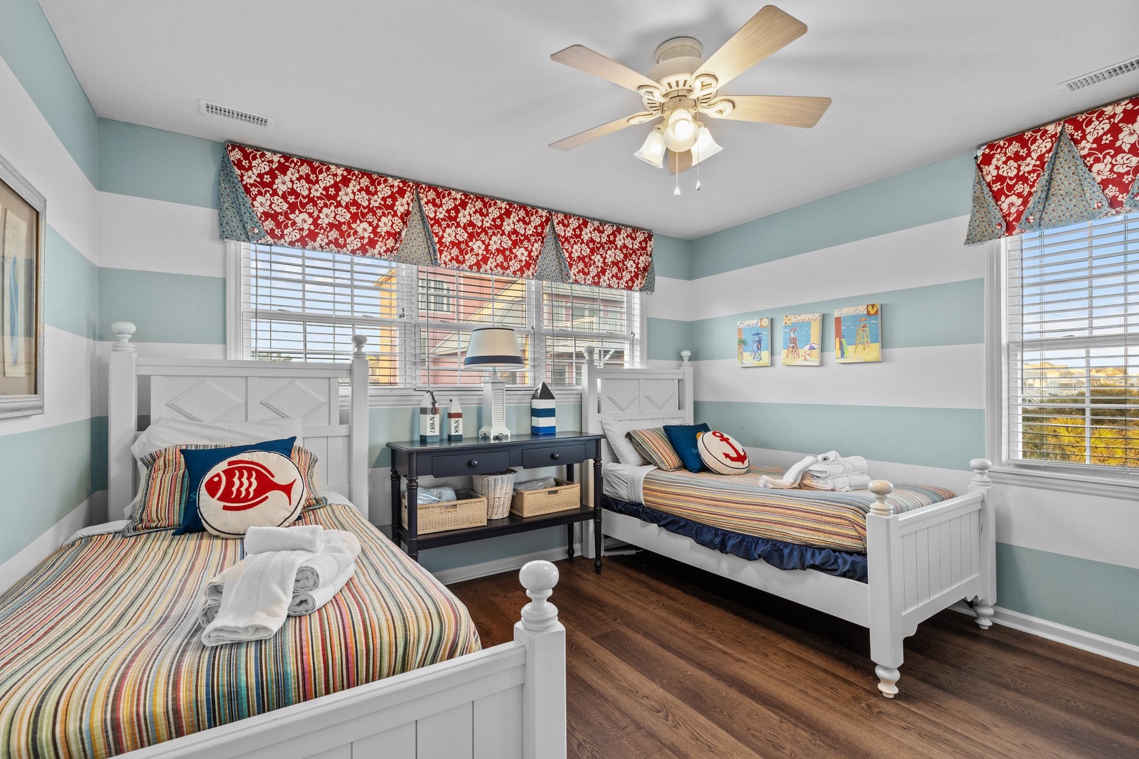 Guest room with 2 twins- 3rd level