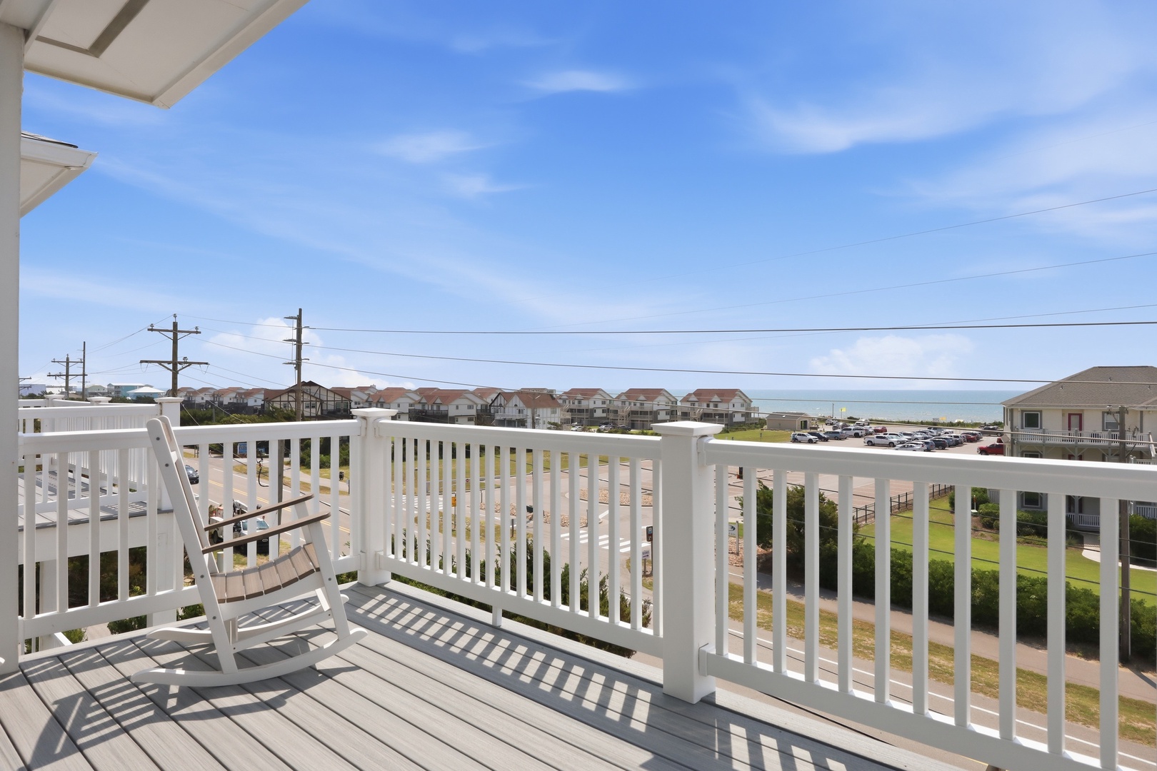 Emerality | Top Level Deck